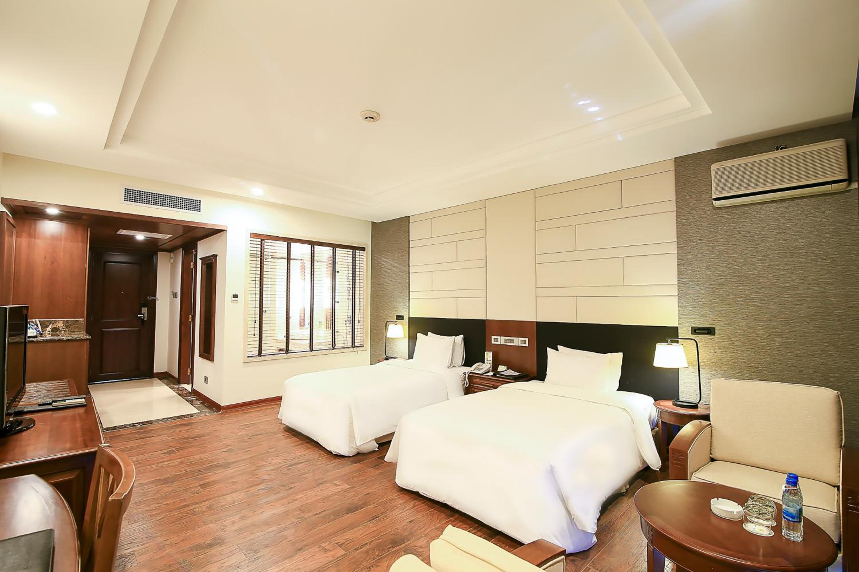 Deluxe Twin Room with Sea View