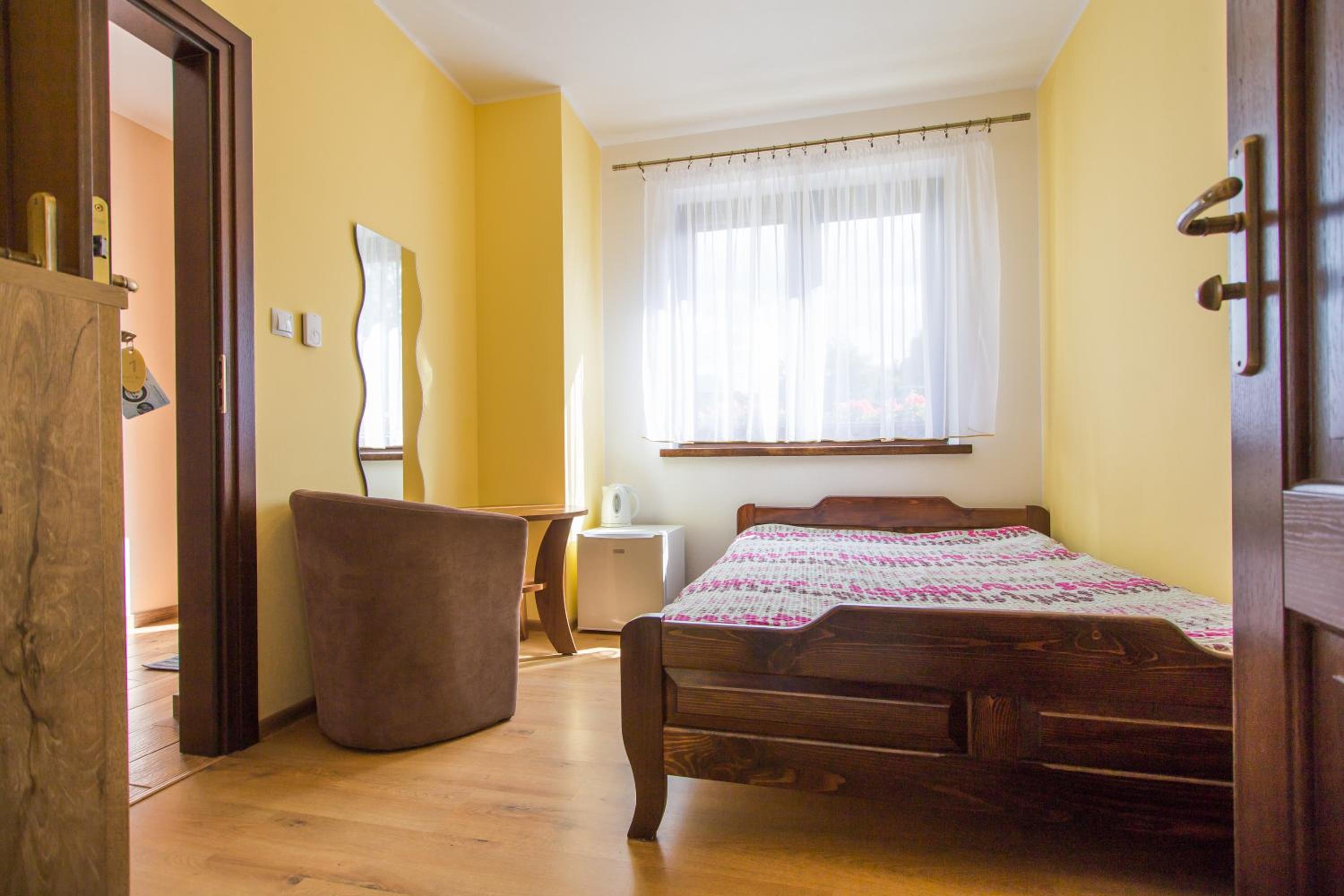 Small Double Room photo 1