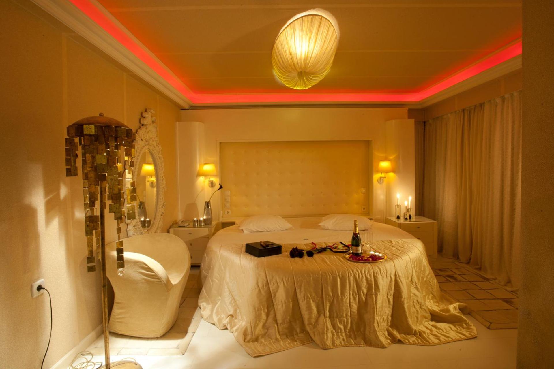 King Room with Spa Bath photo 2