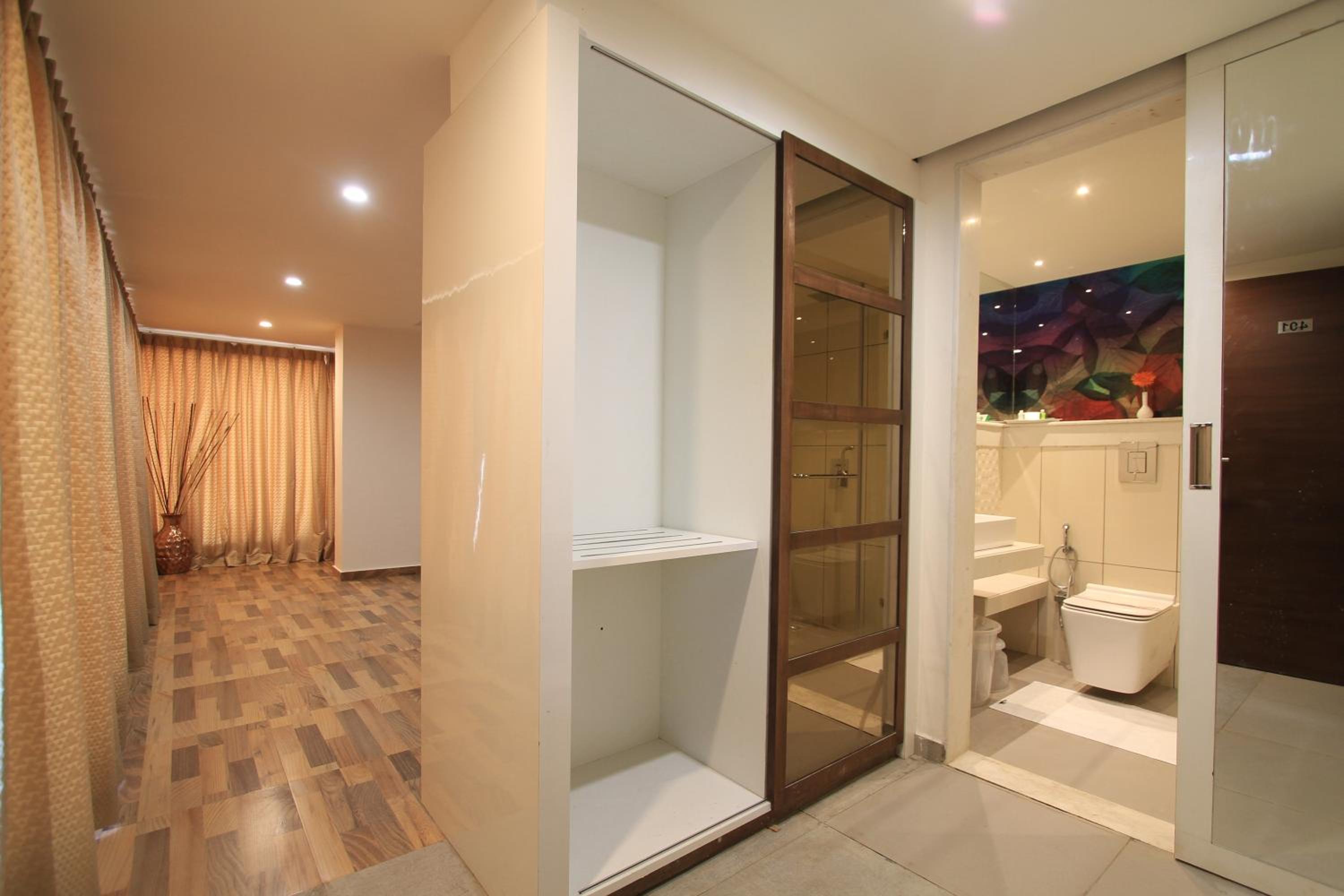 Executive Room - Photo 18