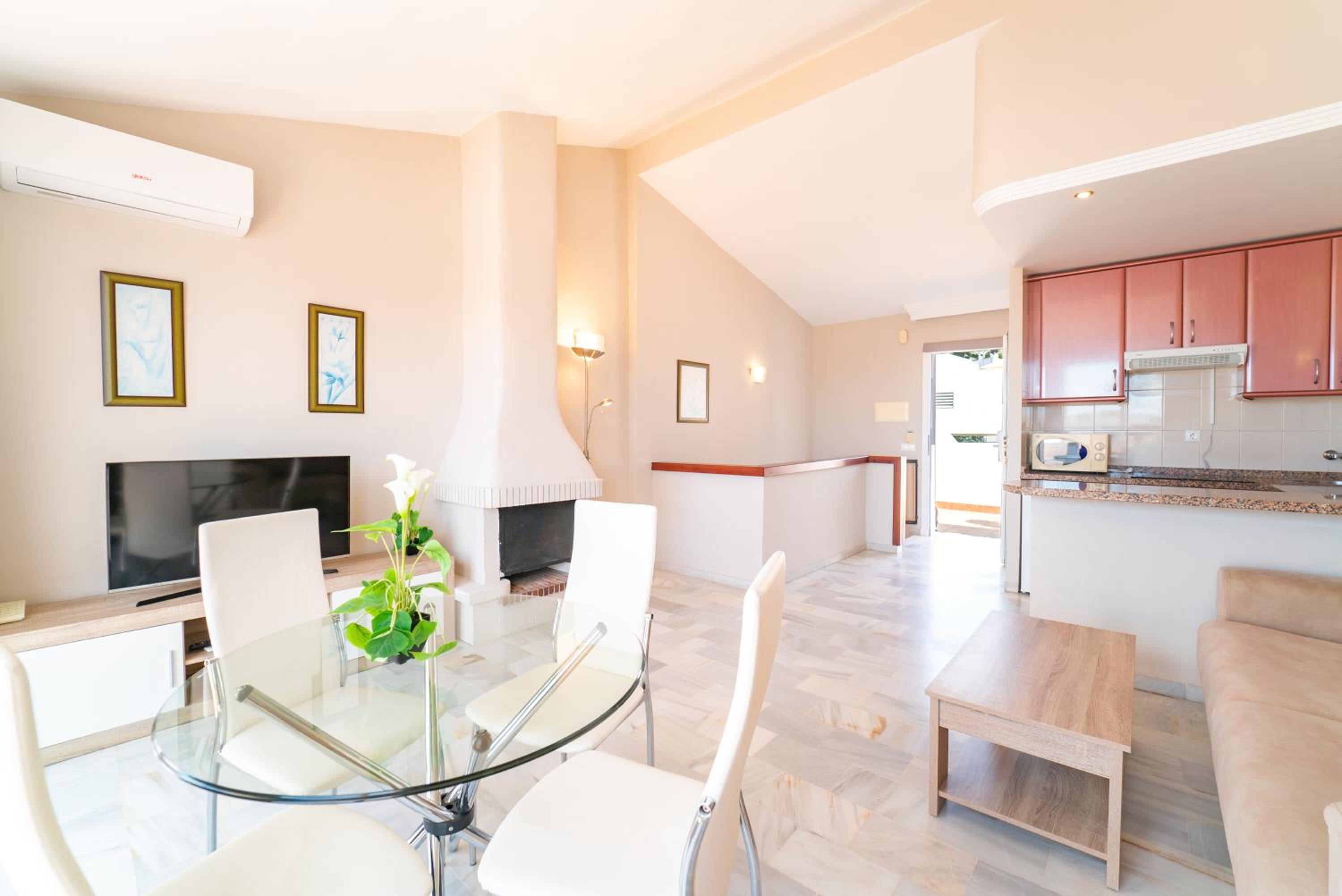 Two-Bedroom Apartment with Terrace photo 2
