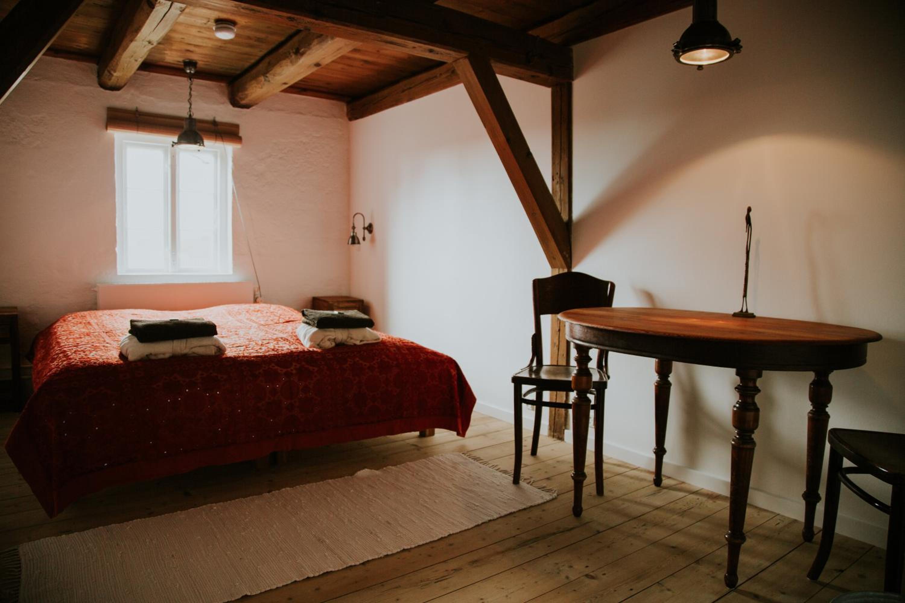 Double or Twin Room with Garden View and Shared Bathroom