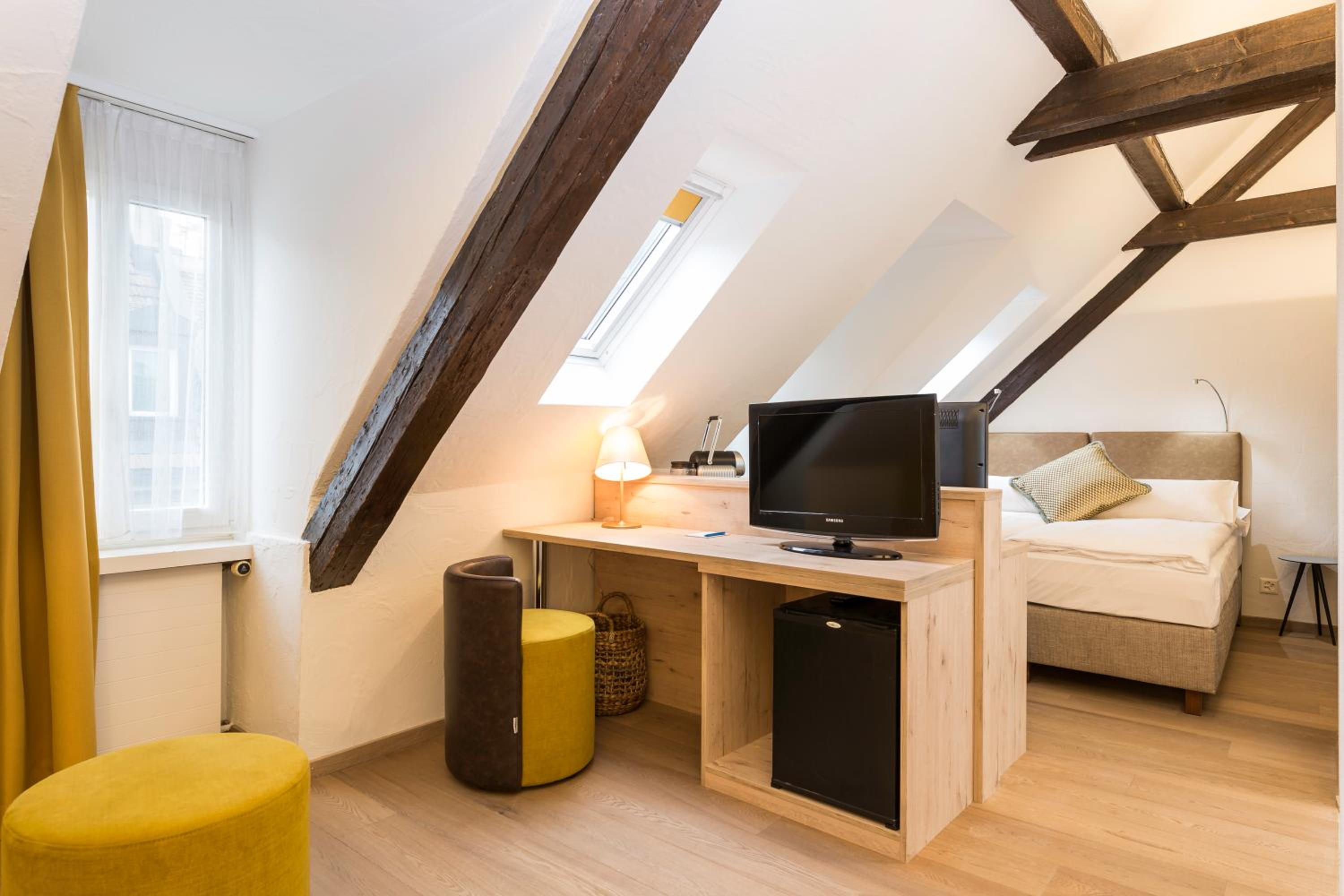 Superior Twin Room - Photo 6