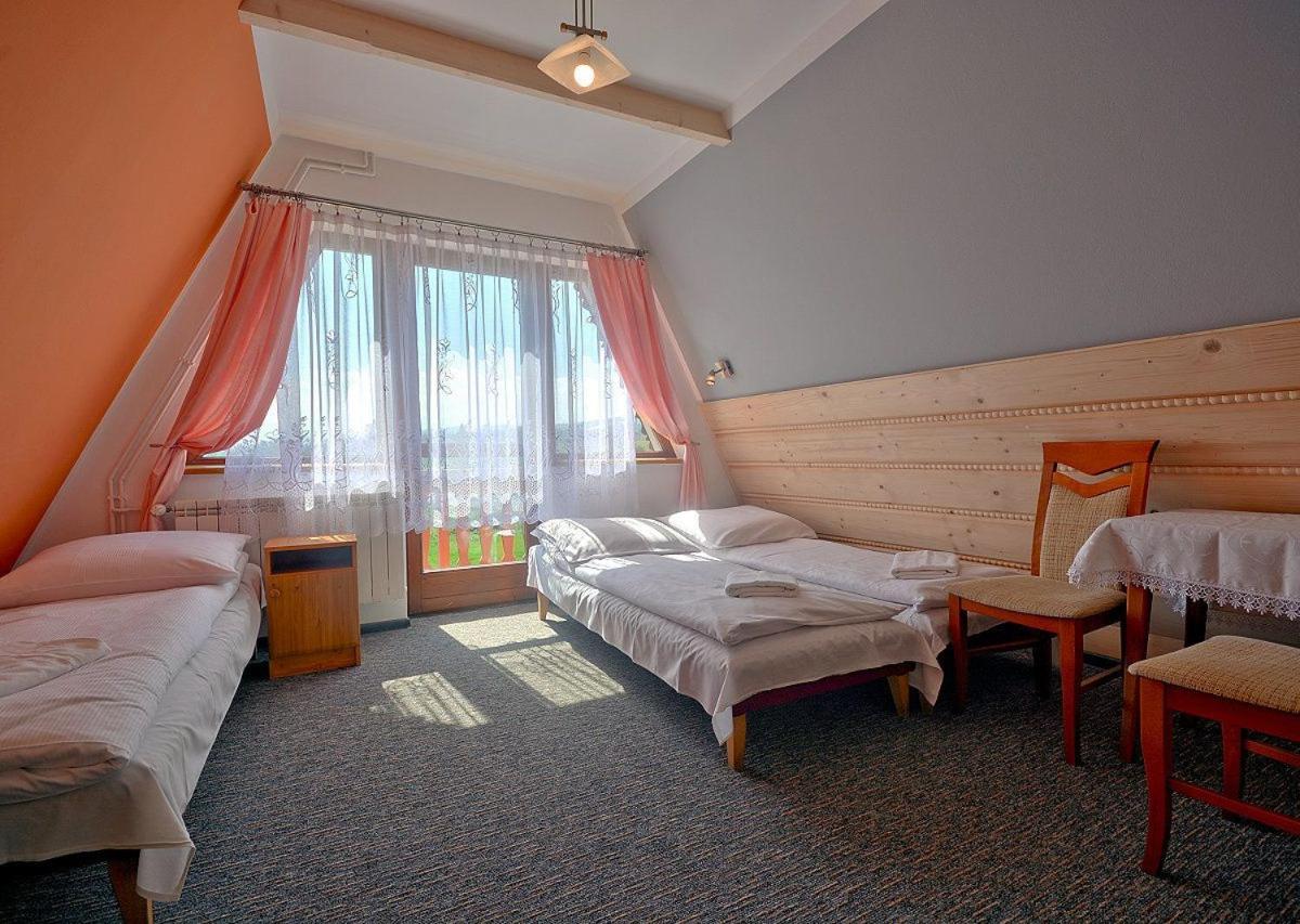 Triple Room with Private Bathroom photo 3