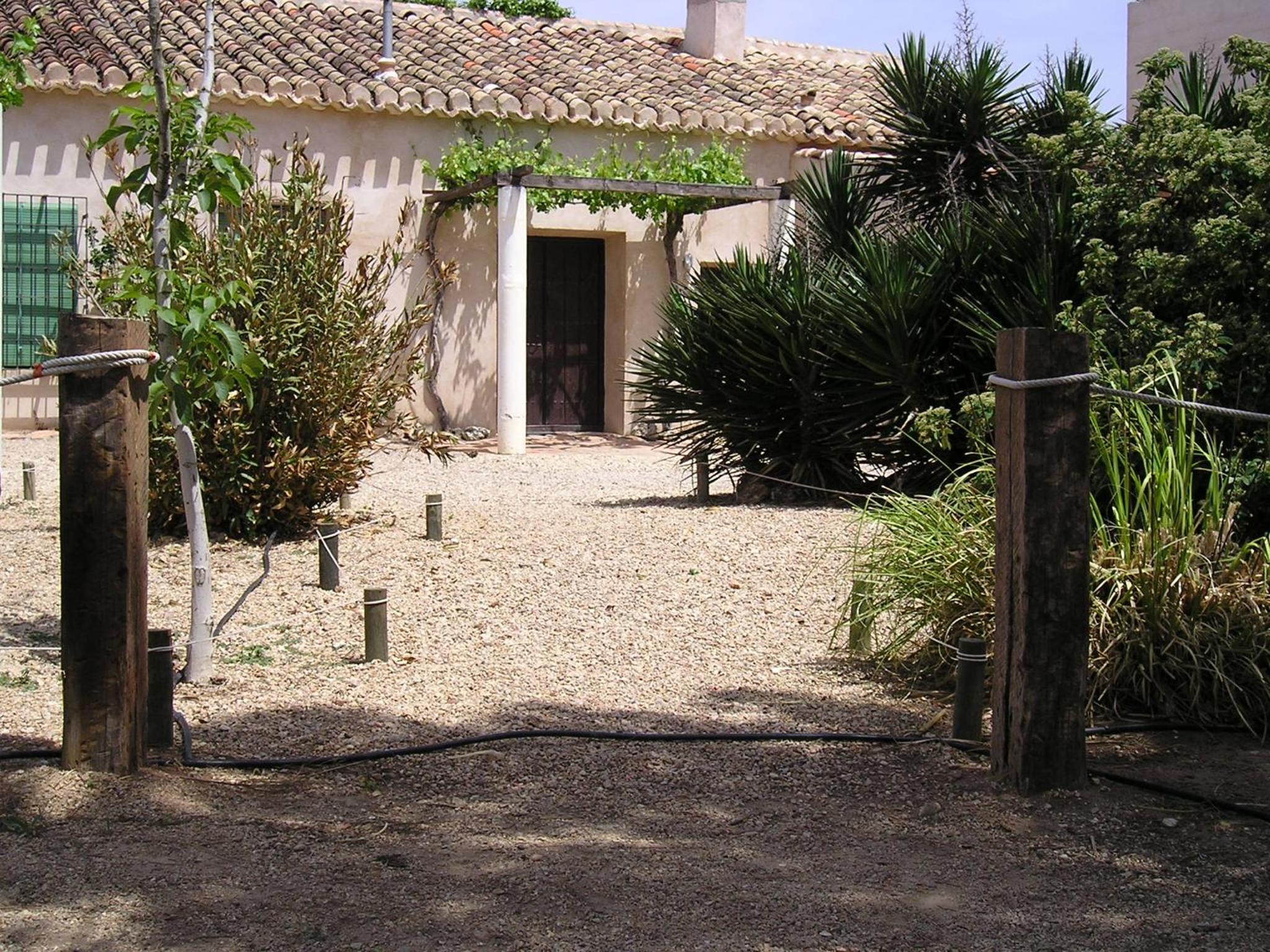 Four-Bedroom House photo 3