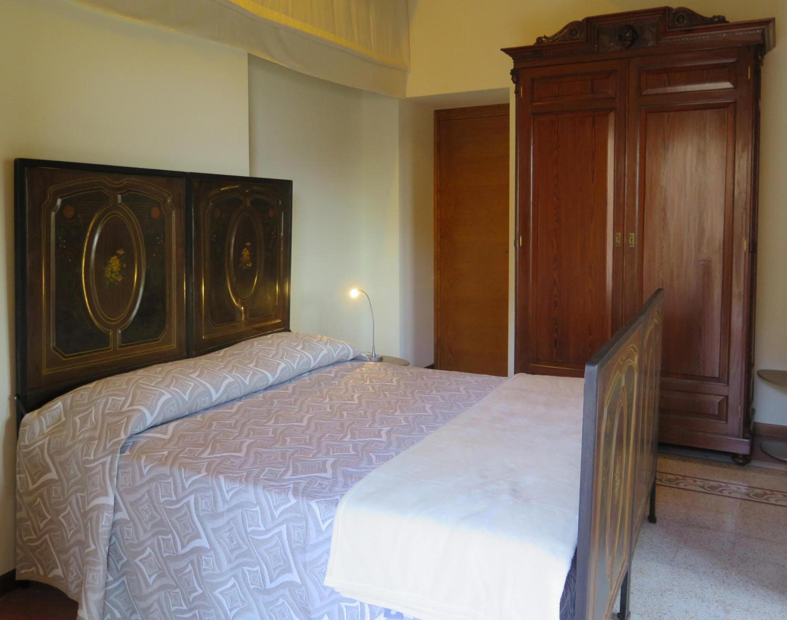Triple Room with Private Bathroom - Photo 1