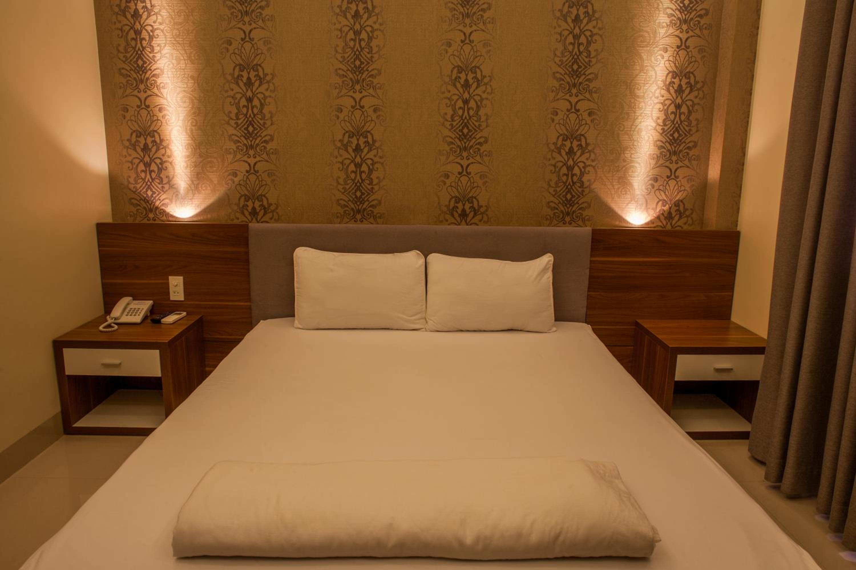 Large Double Room photo 3