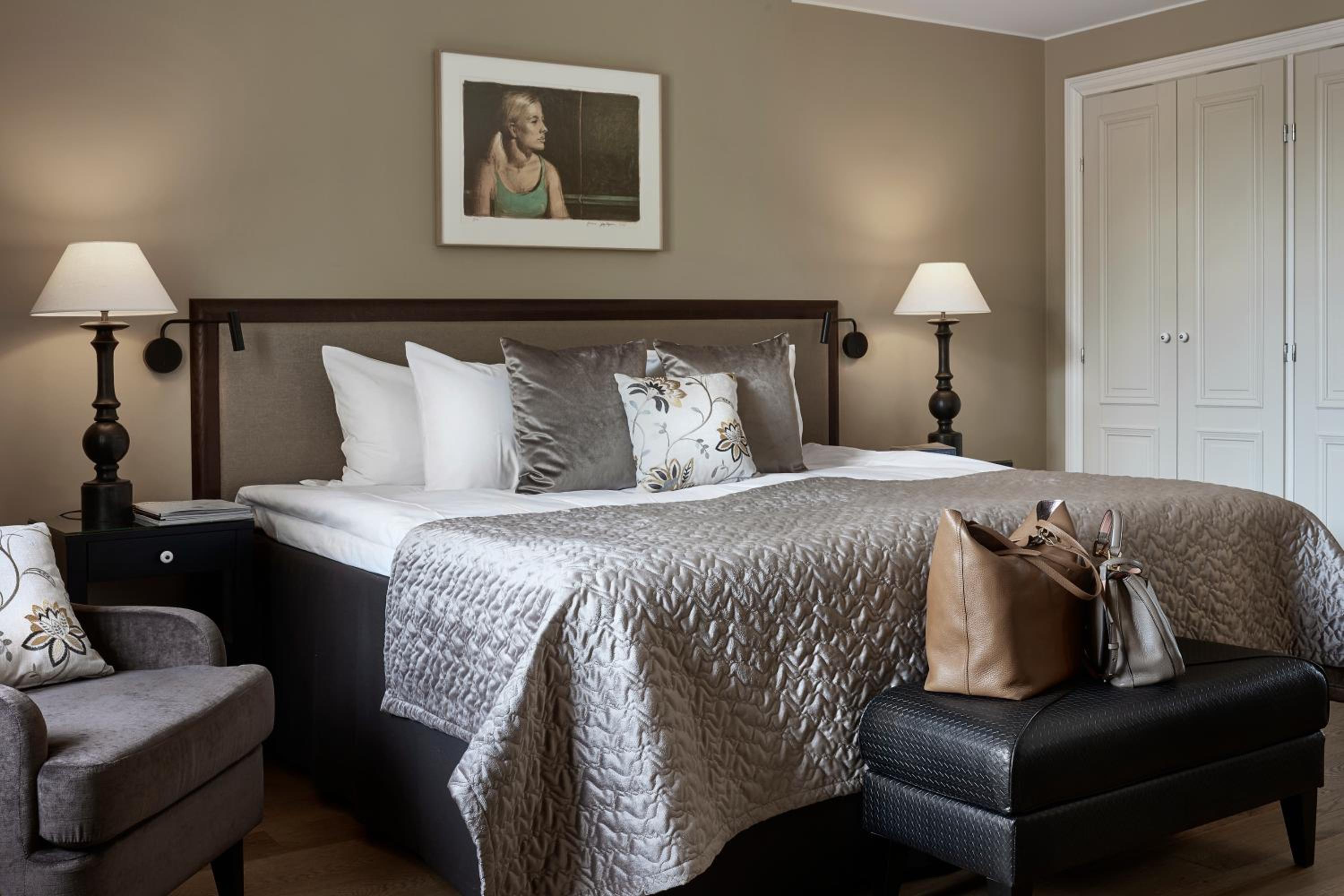 Grand Deluxe Room - Photo 1