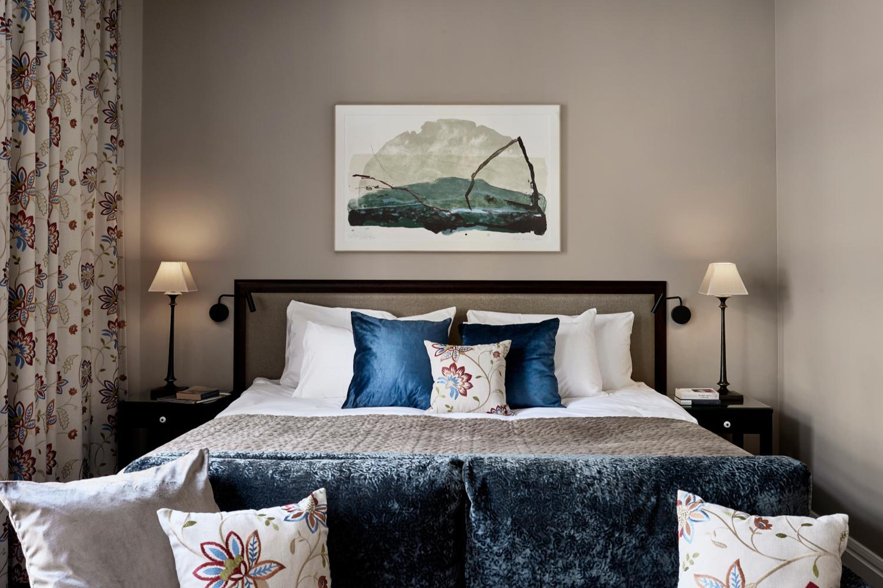 Grand Deluxe Room - Photo 6