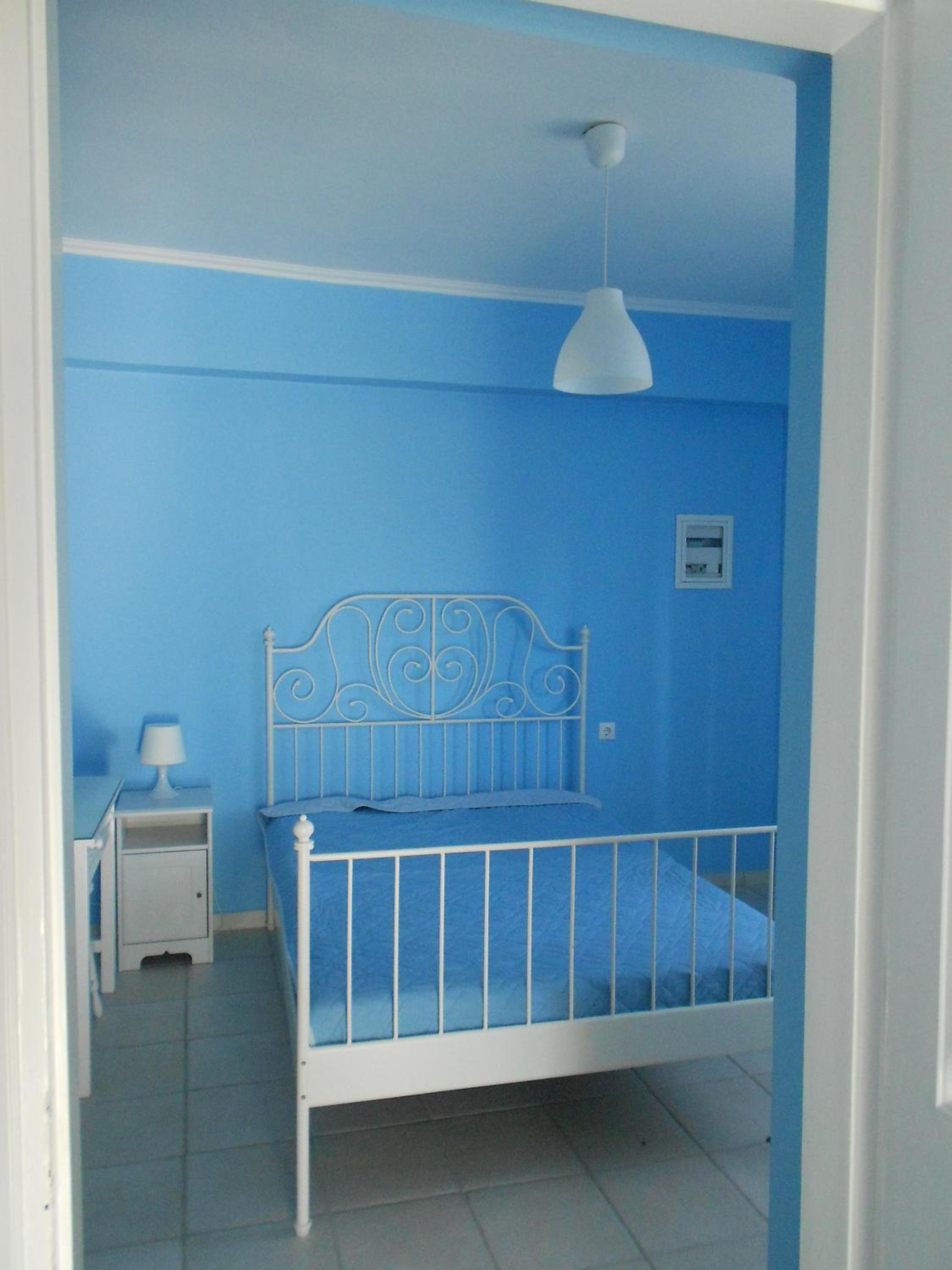 Two-Bedroom Apartment - Photo 3