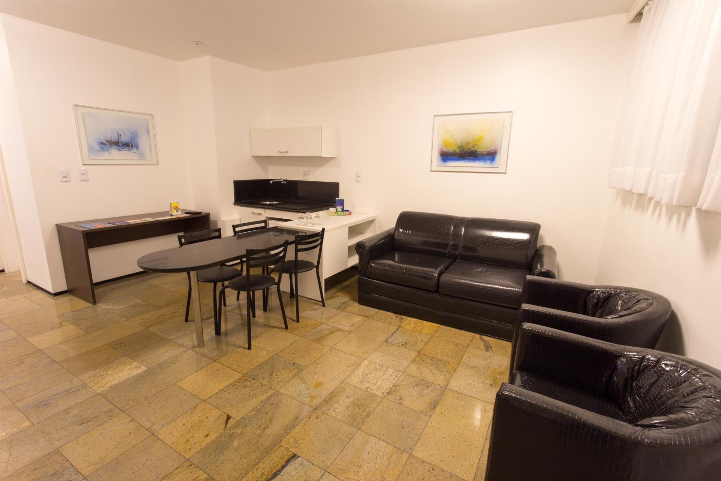 Deluxe Room - Photo 2
