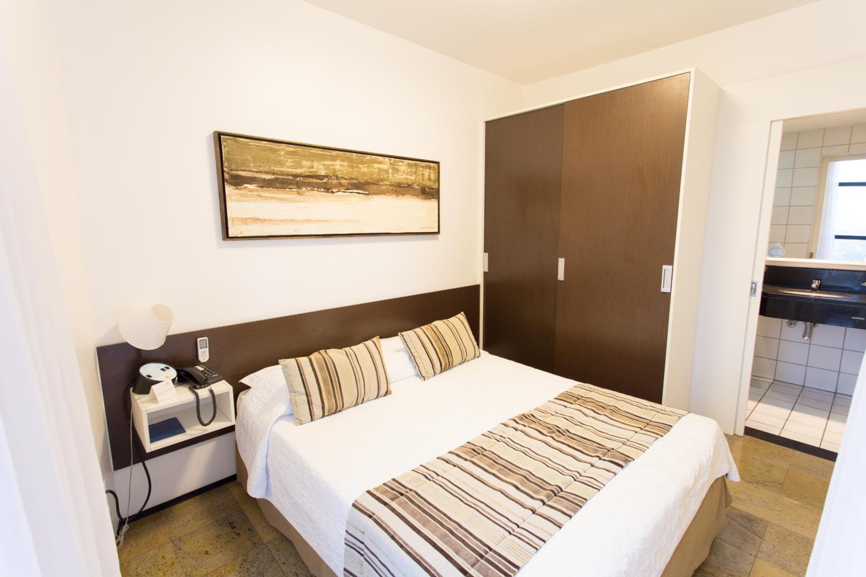 Deluxe Room - Photo 1