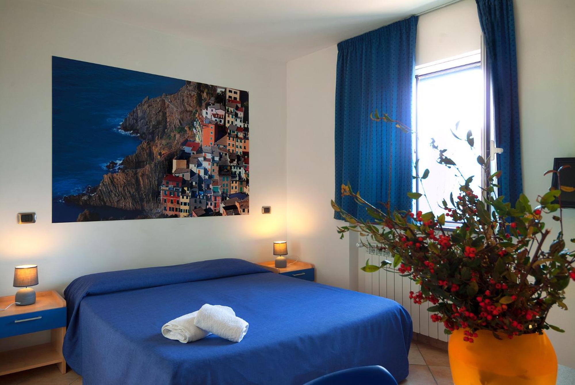 Standard Double or Twin Room photo 1