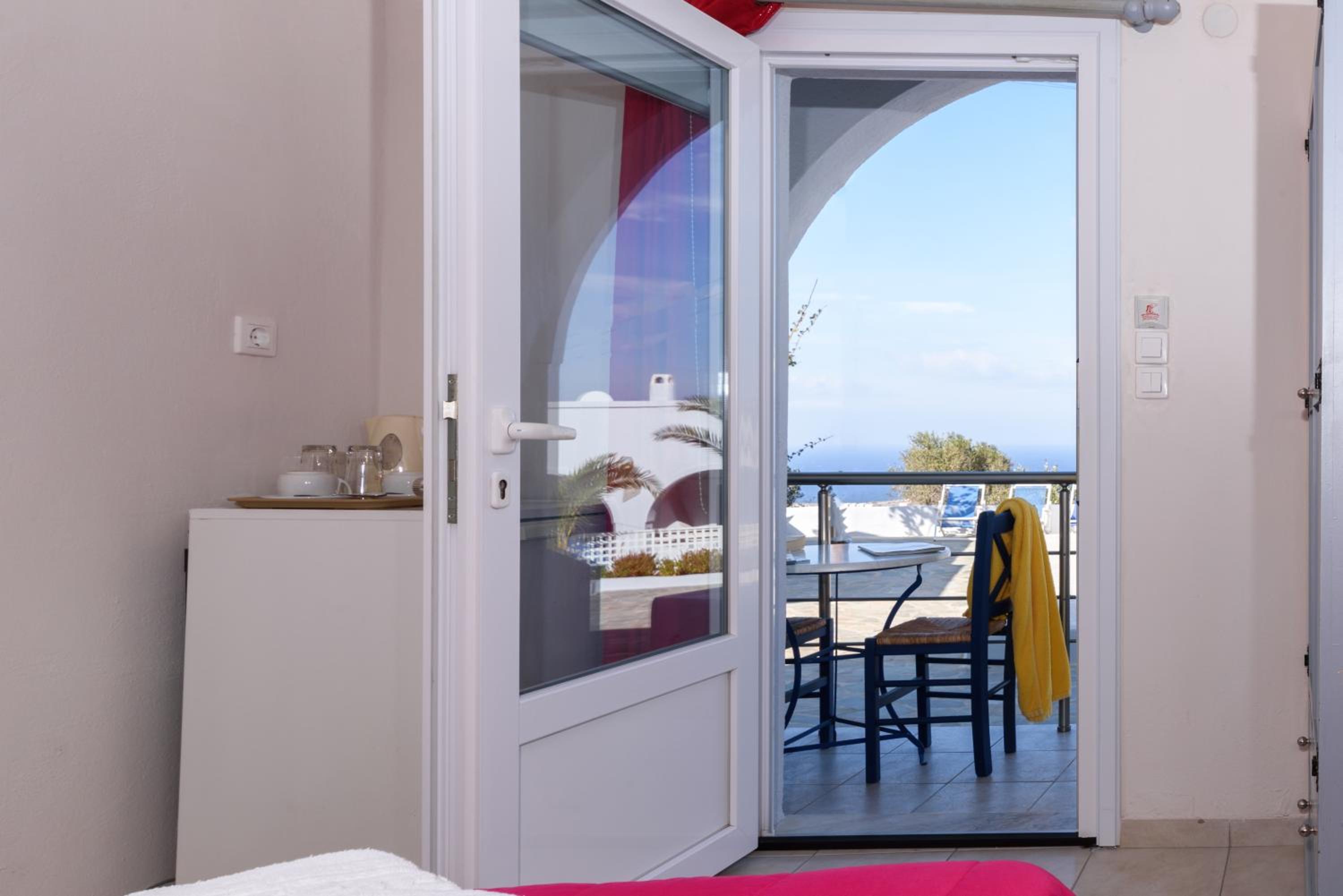 Double Room - Photo 3