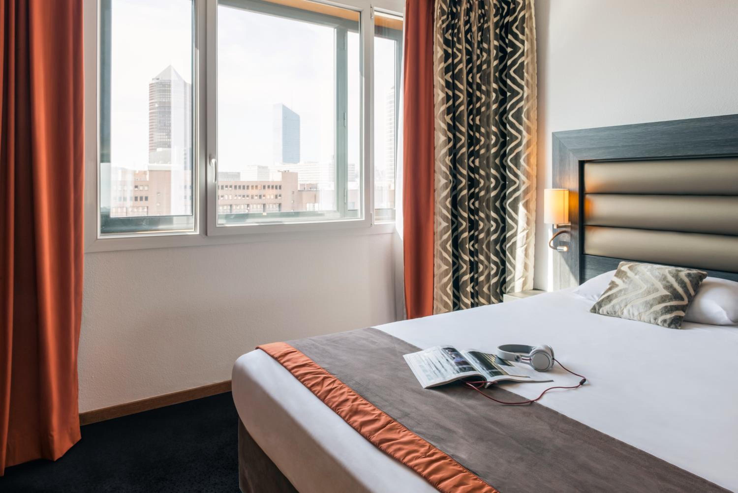 Superior King Room - Photo 5