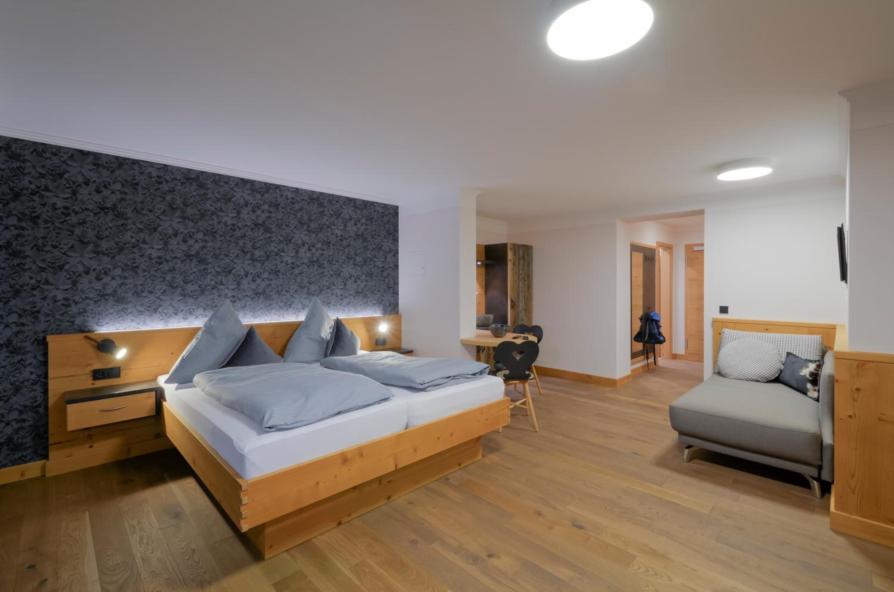 Premium Double Room With Lake View