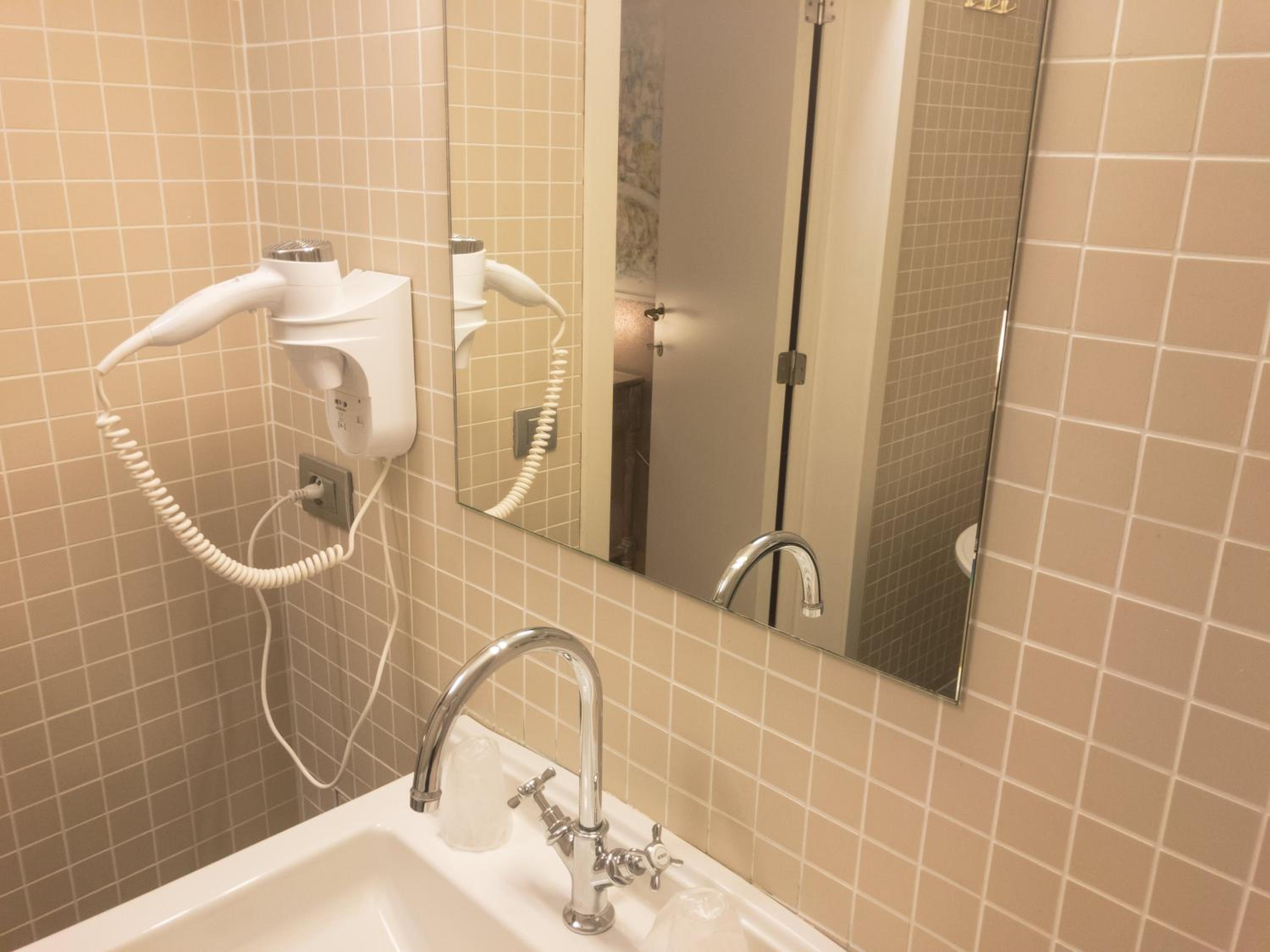 Standard Twin Room with Sea View photo 2