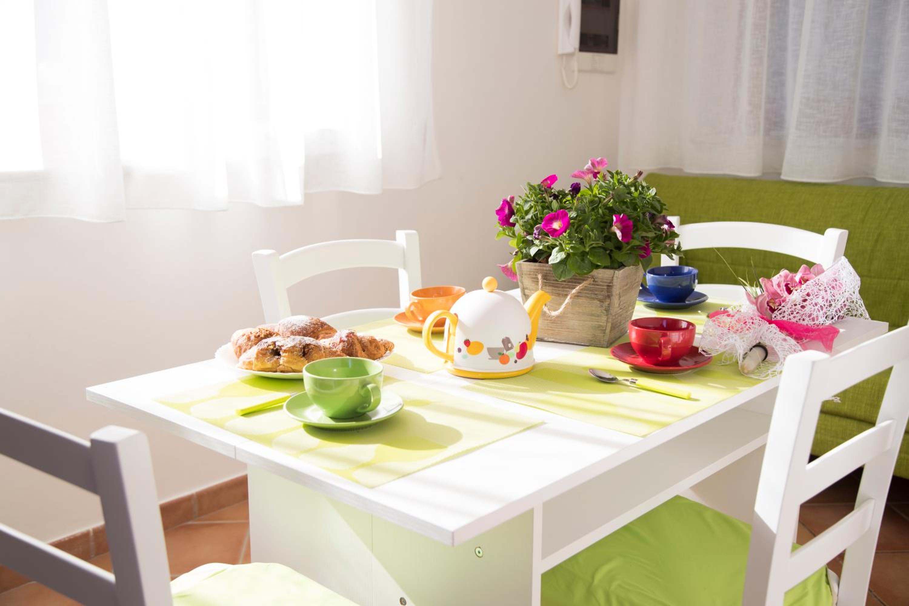 One-Bedroom House - Photo 13