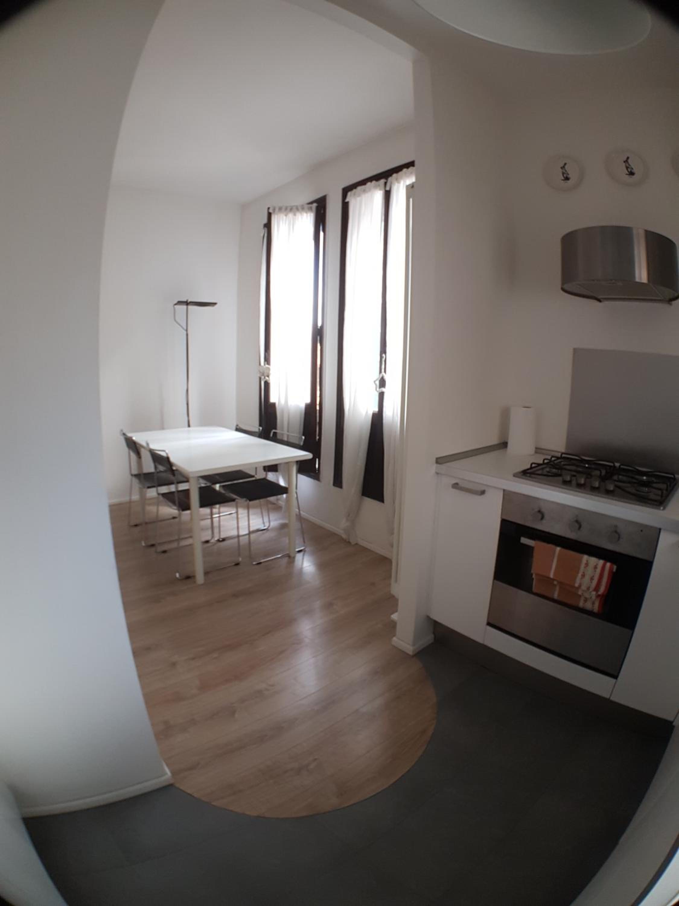 One-Bedroom Apartment photo 3