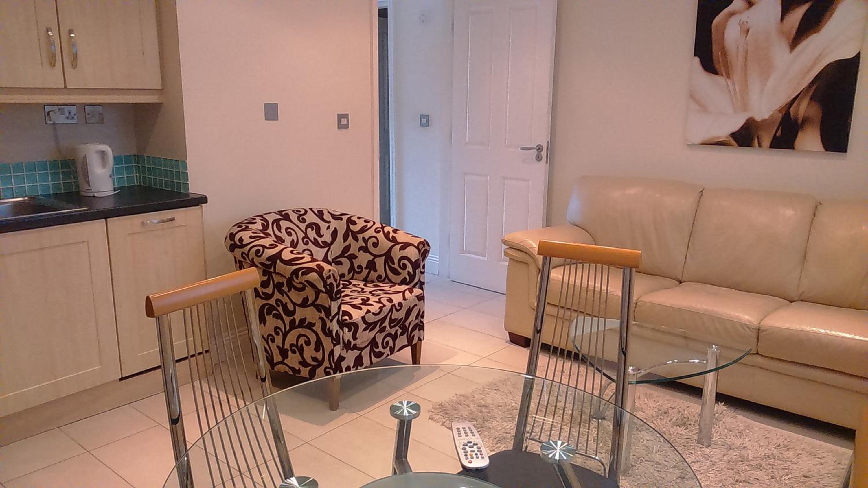 Two-Bedroom Apartment (3 Adults) - Photo 1
