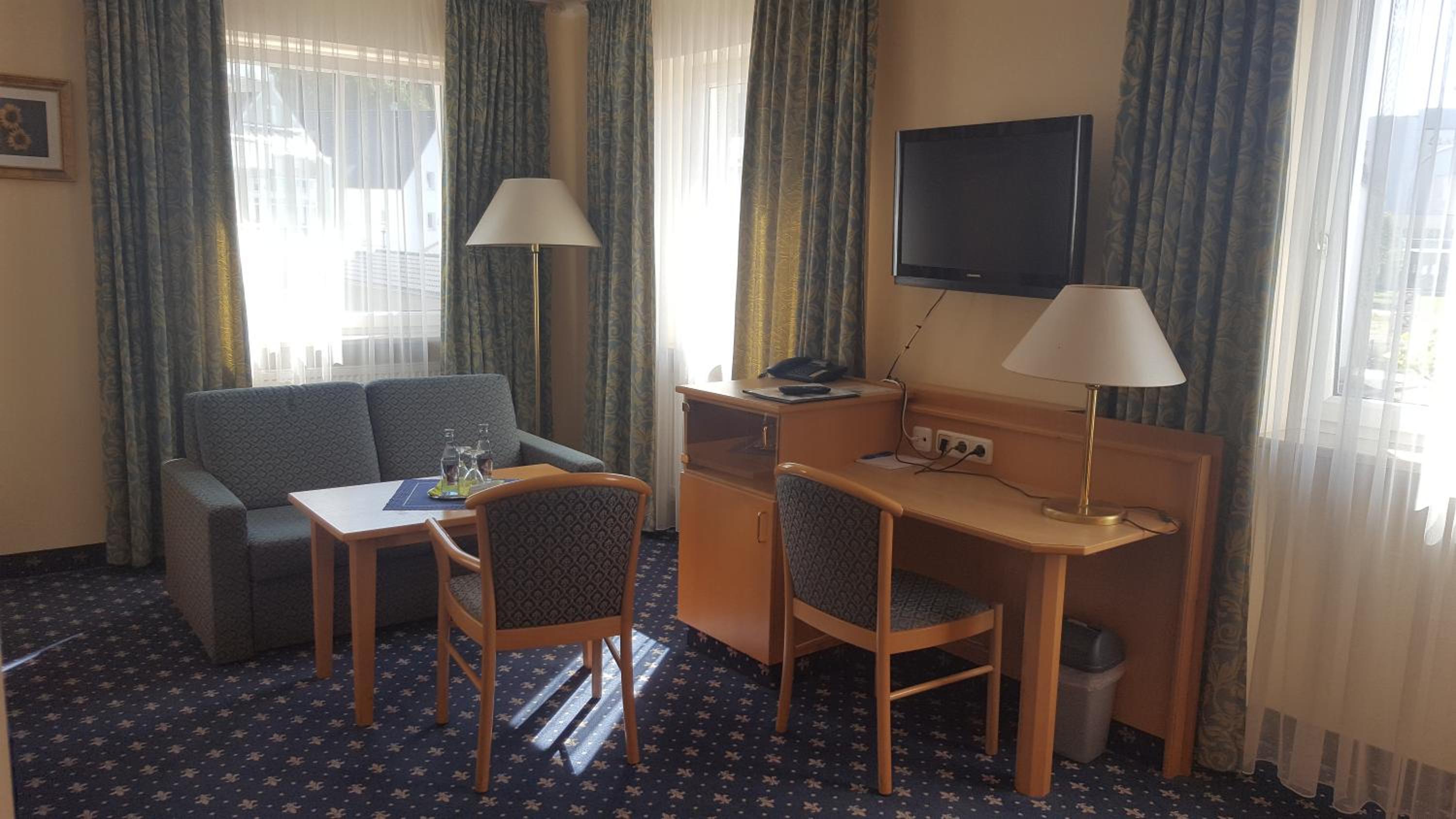 Double Room - Photo 5