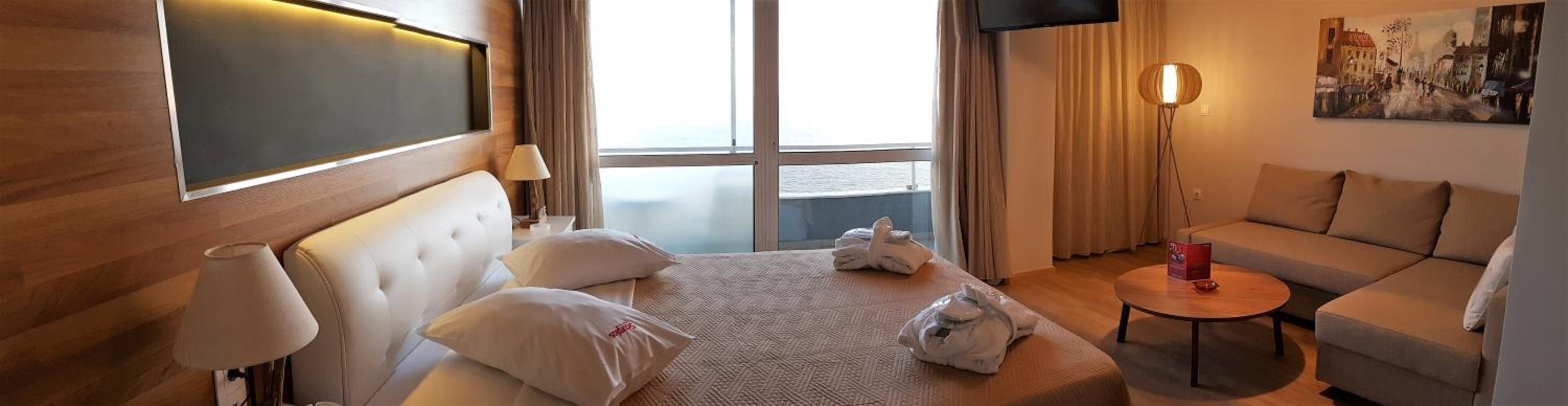 Deluxe Junior Suite with Sea View photo 3