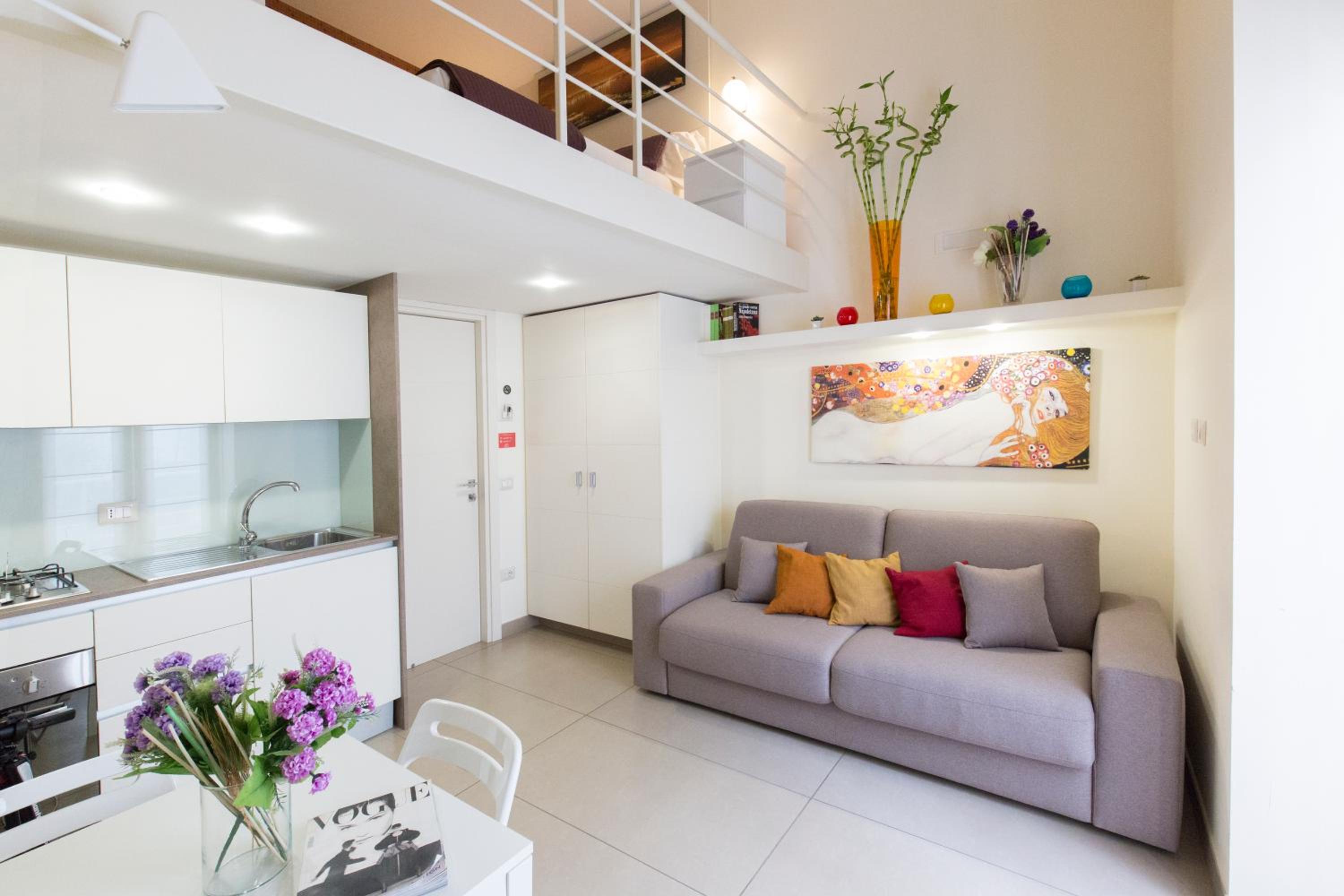 Studio - Split Level