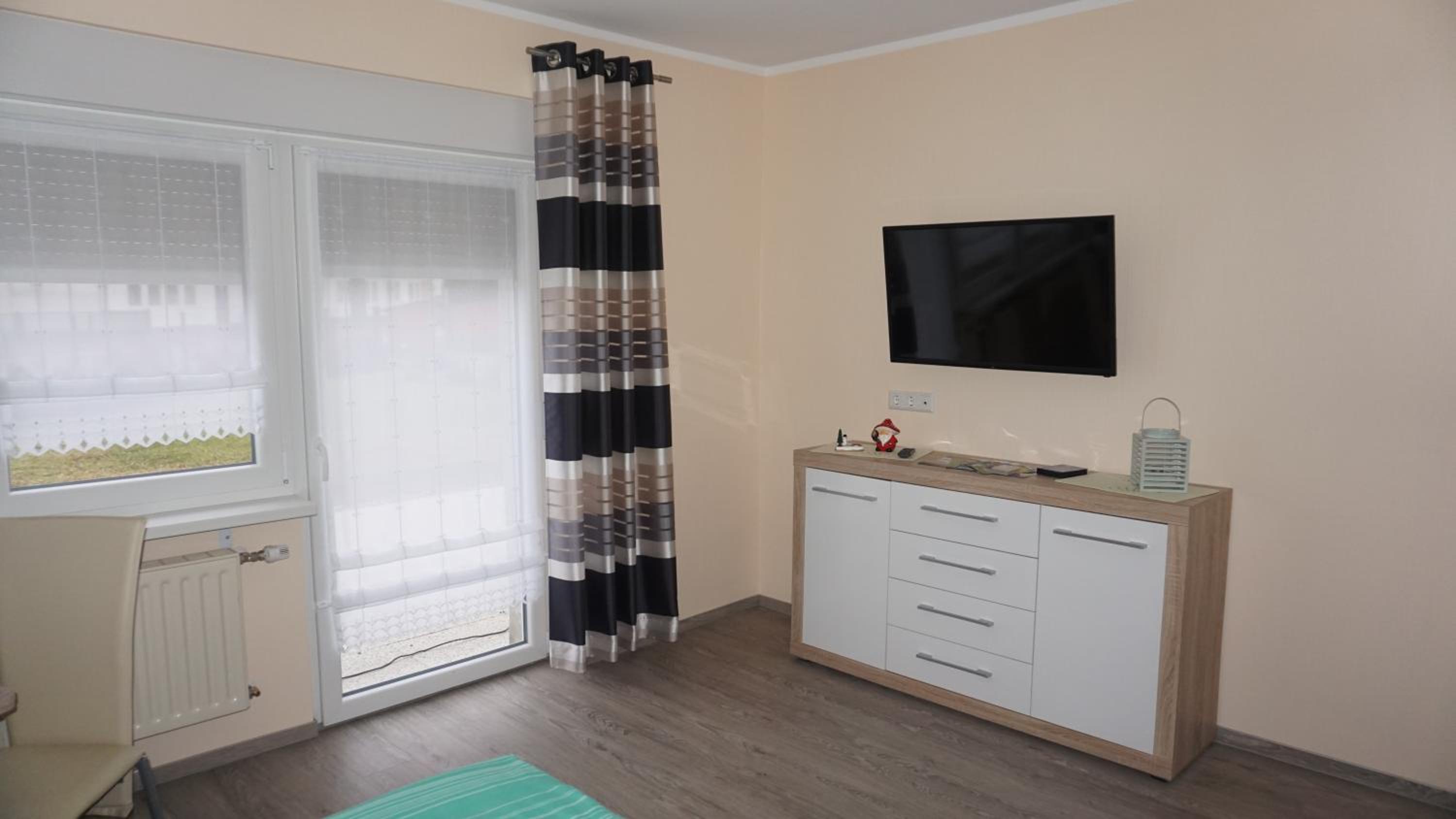 Apartment with Terrace photo 2