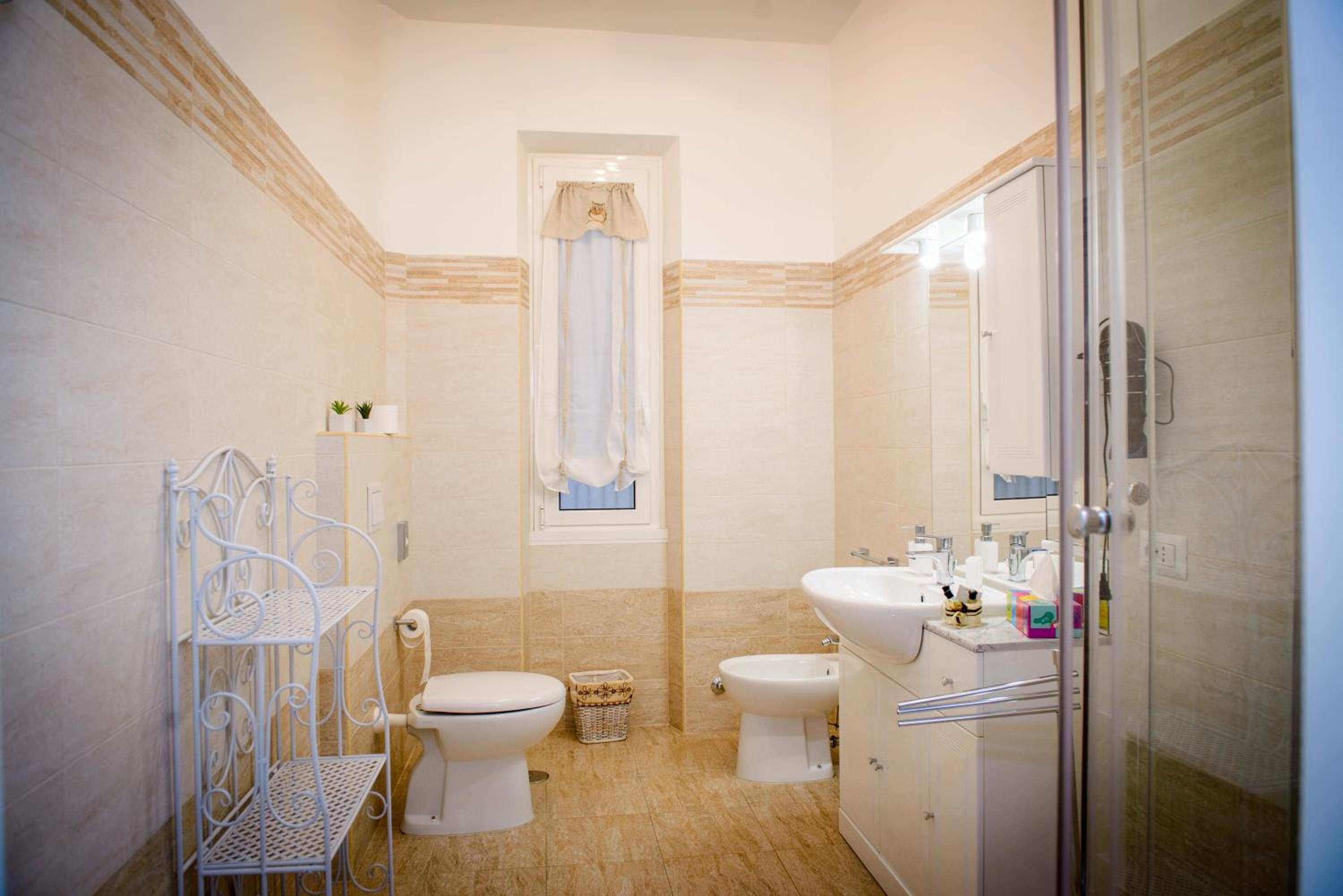 Double Room with Private Bathroom photo 3