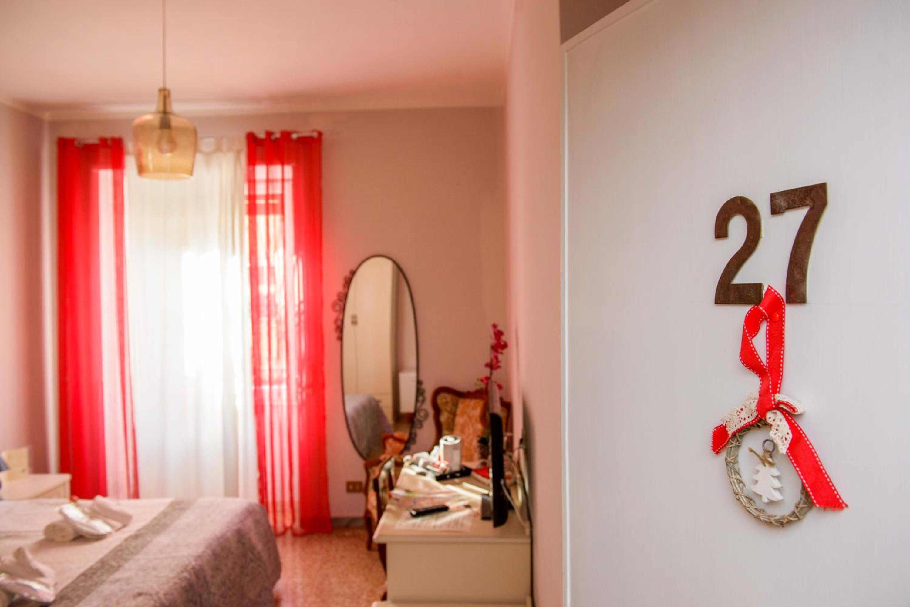 Double Room with Private Bathroom photo 2