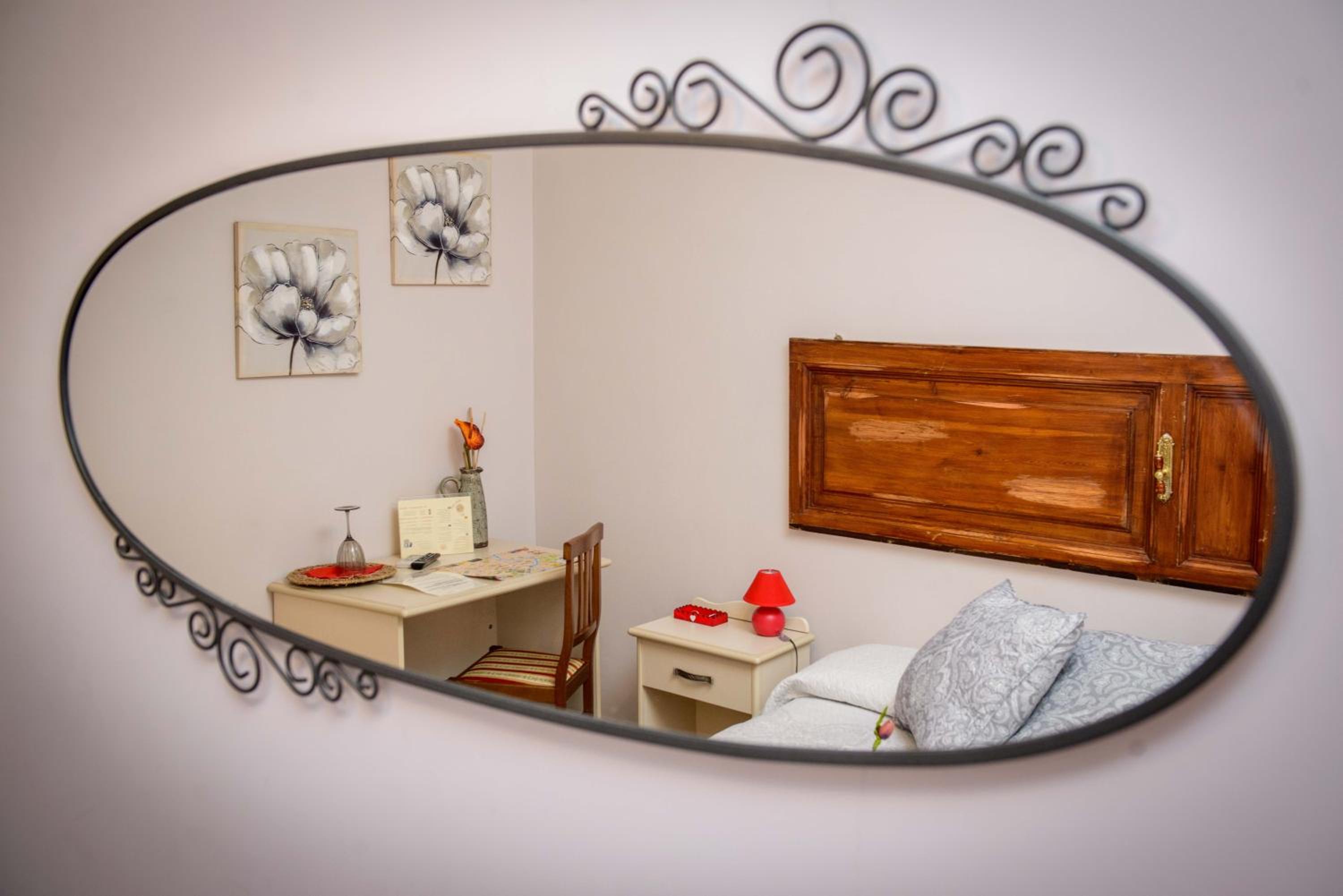 Double Room with Private External Bathroom photo 3