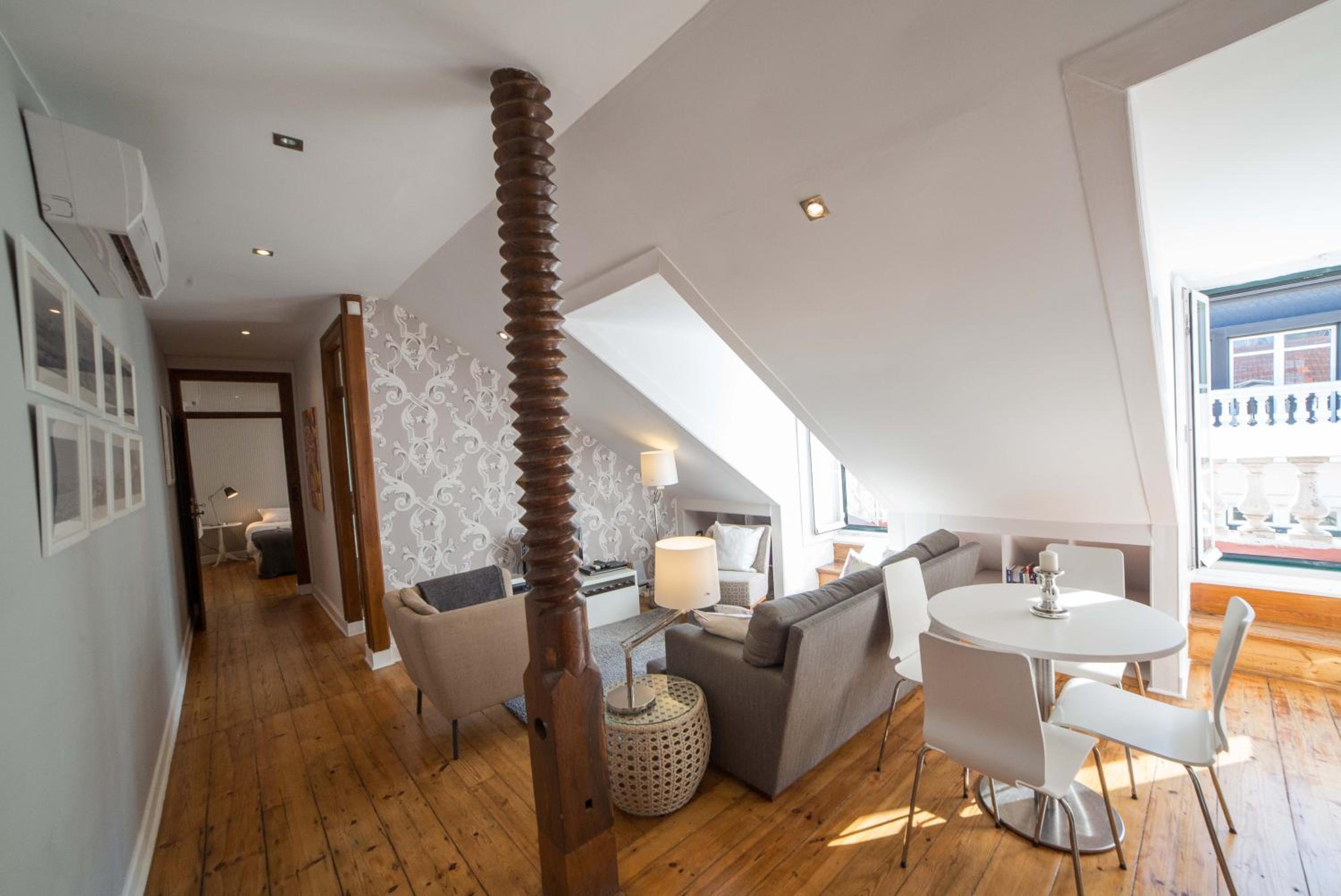 Two-Bedroom Apartment - Photo 33