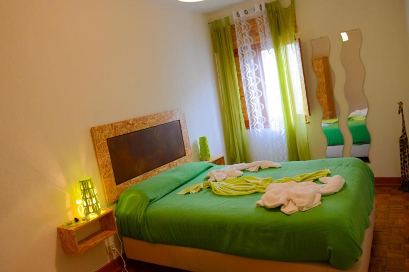 Three-Bedroom Apartment - Photo 13