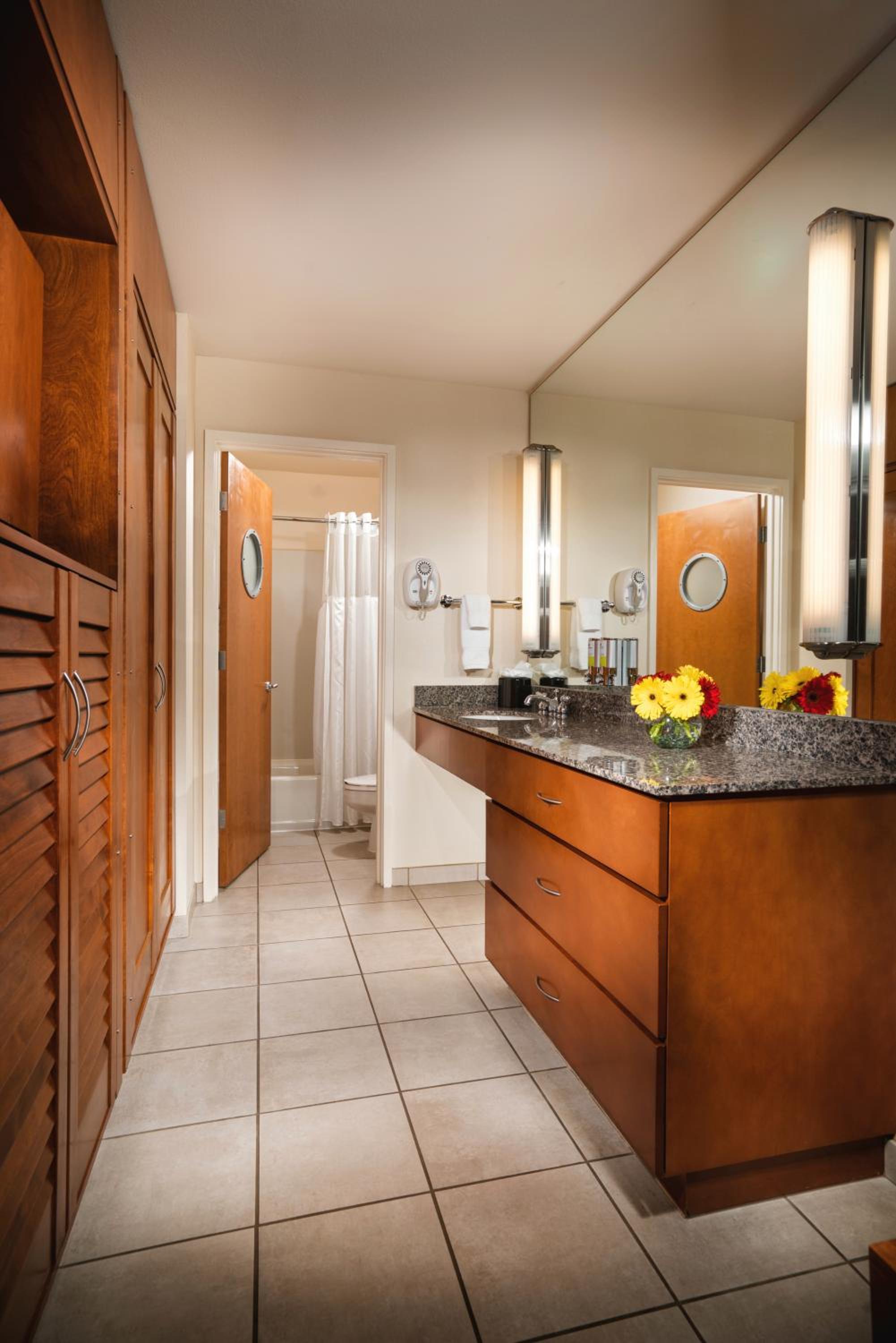 Studio Suite - Photo 6