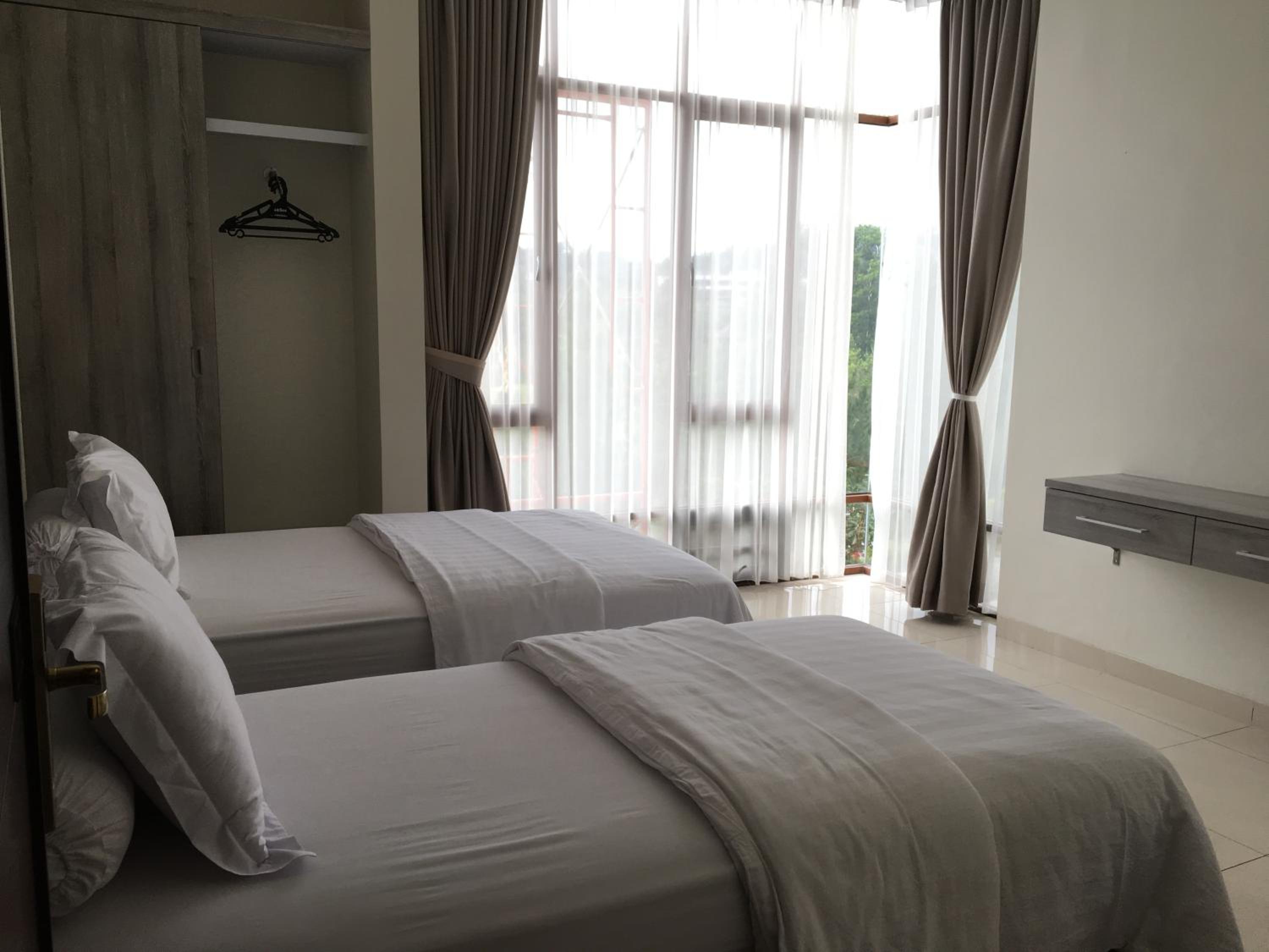 Three-Bedroom Villa - Photo 12