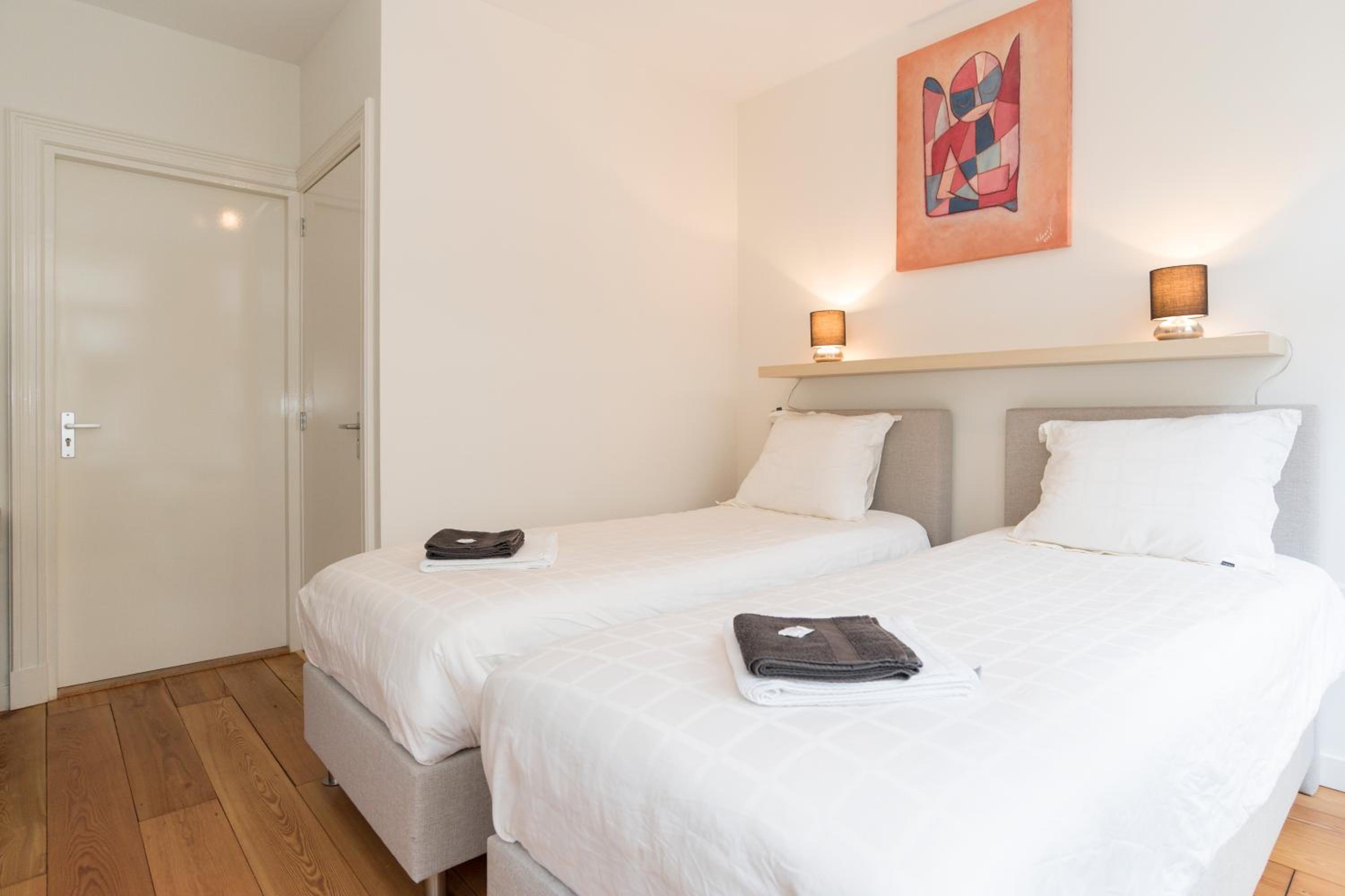 Studio Apartment photo 1