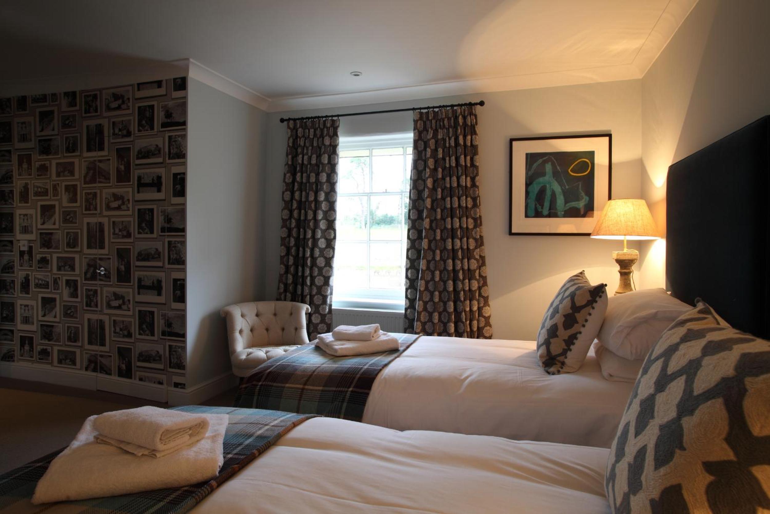 Deluxe Double or Twin Room photo 3