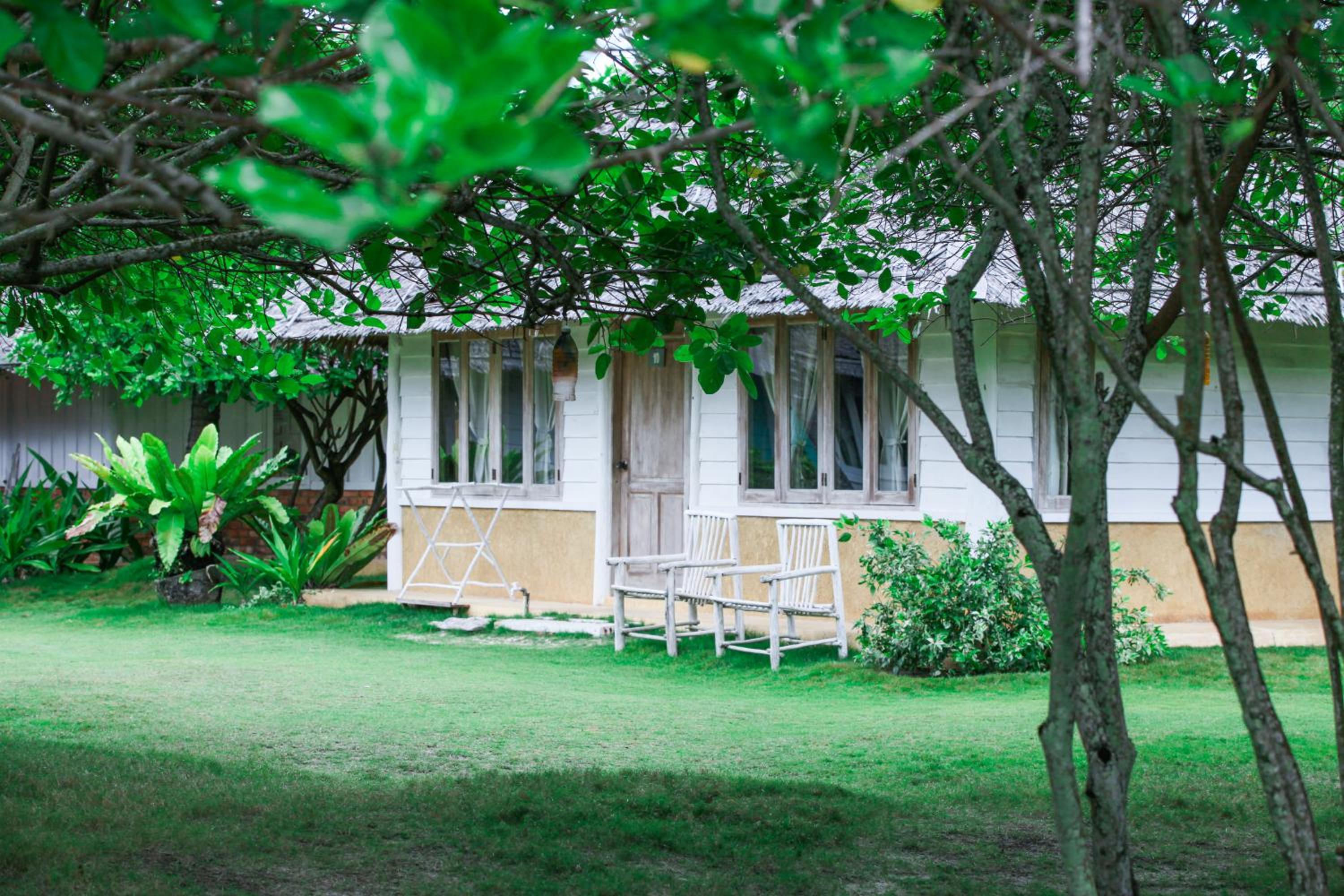 Villa with Garden View - Photo 4