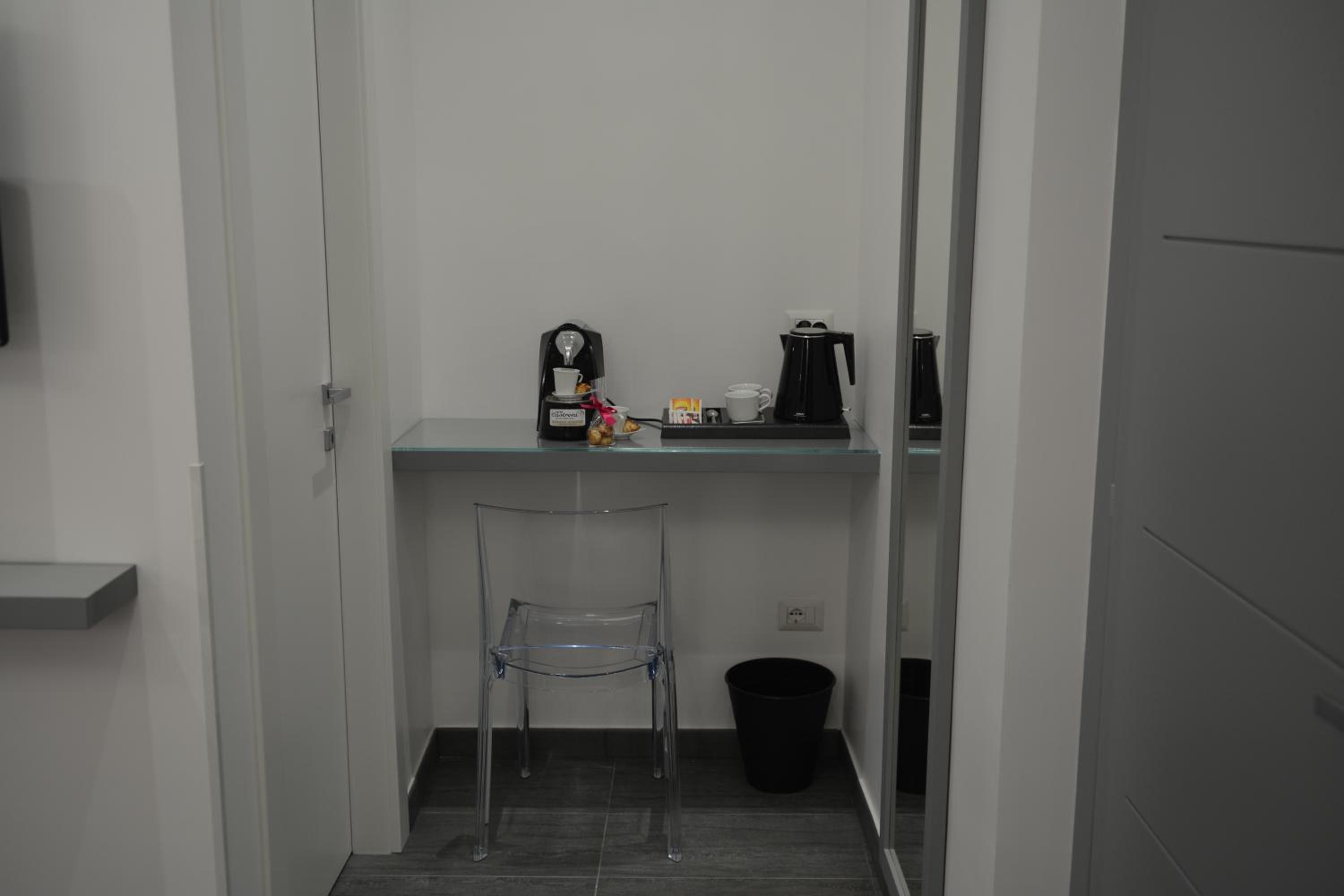 Economy Double Room photo 3