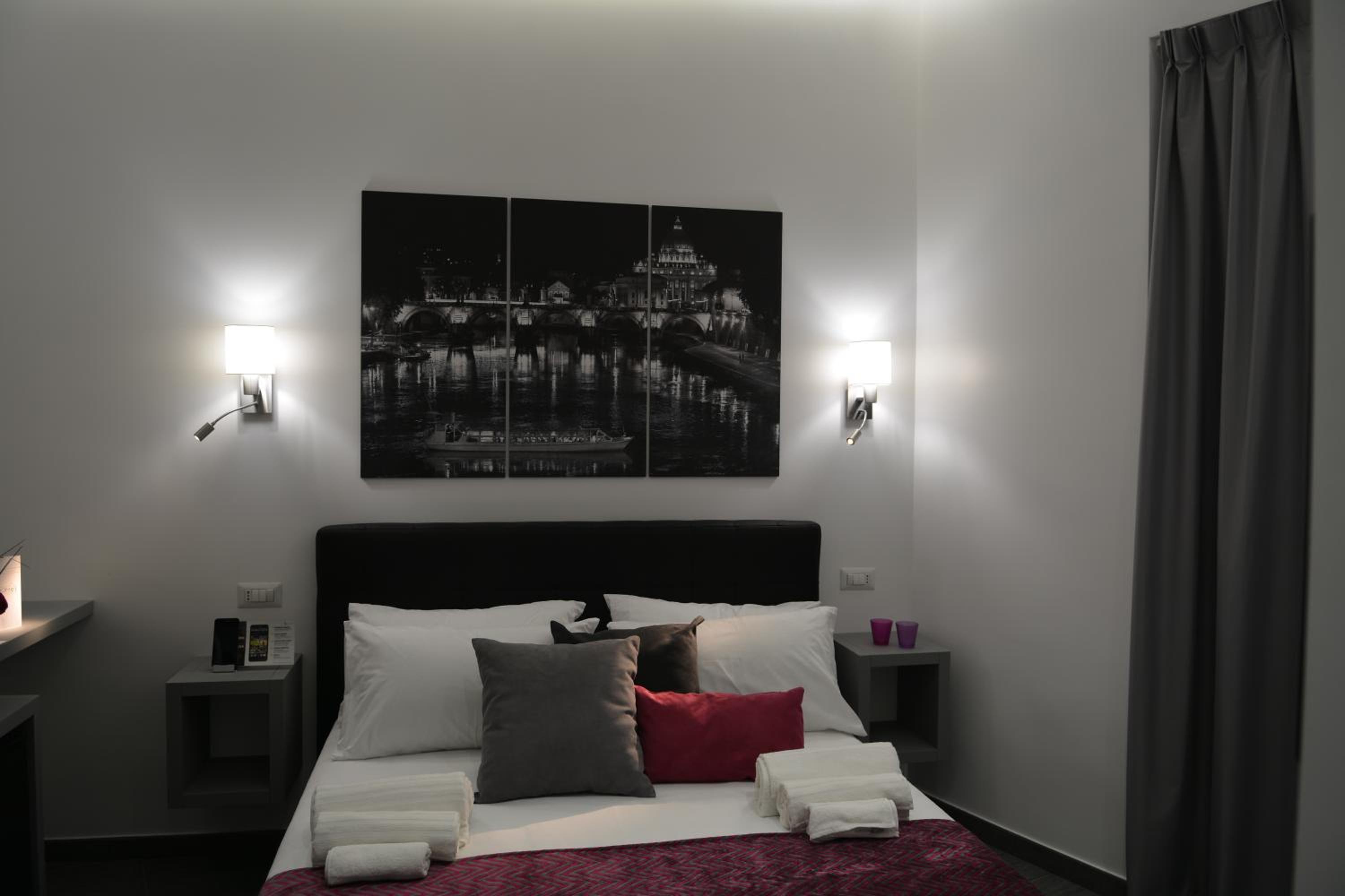 Economy Double Room photo 1