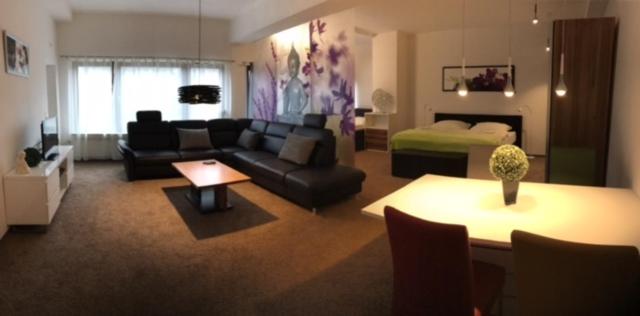 Deluxe Family Room photo 3