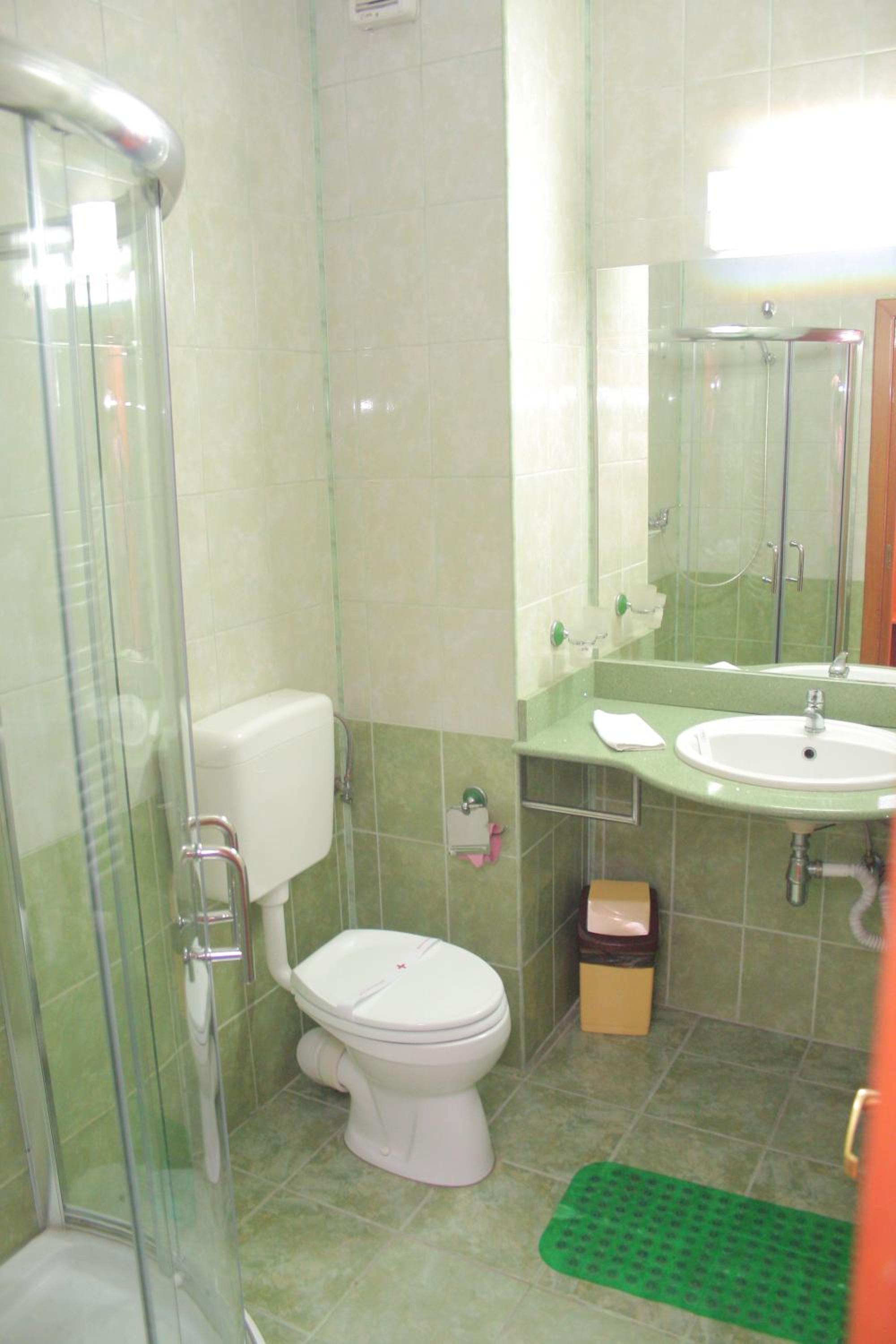 Standard Double Room - Photo 2