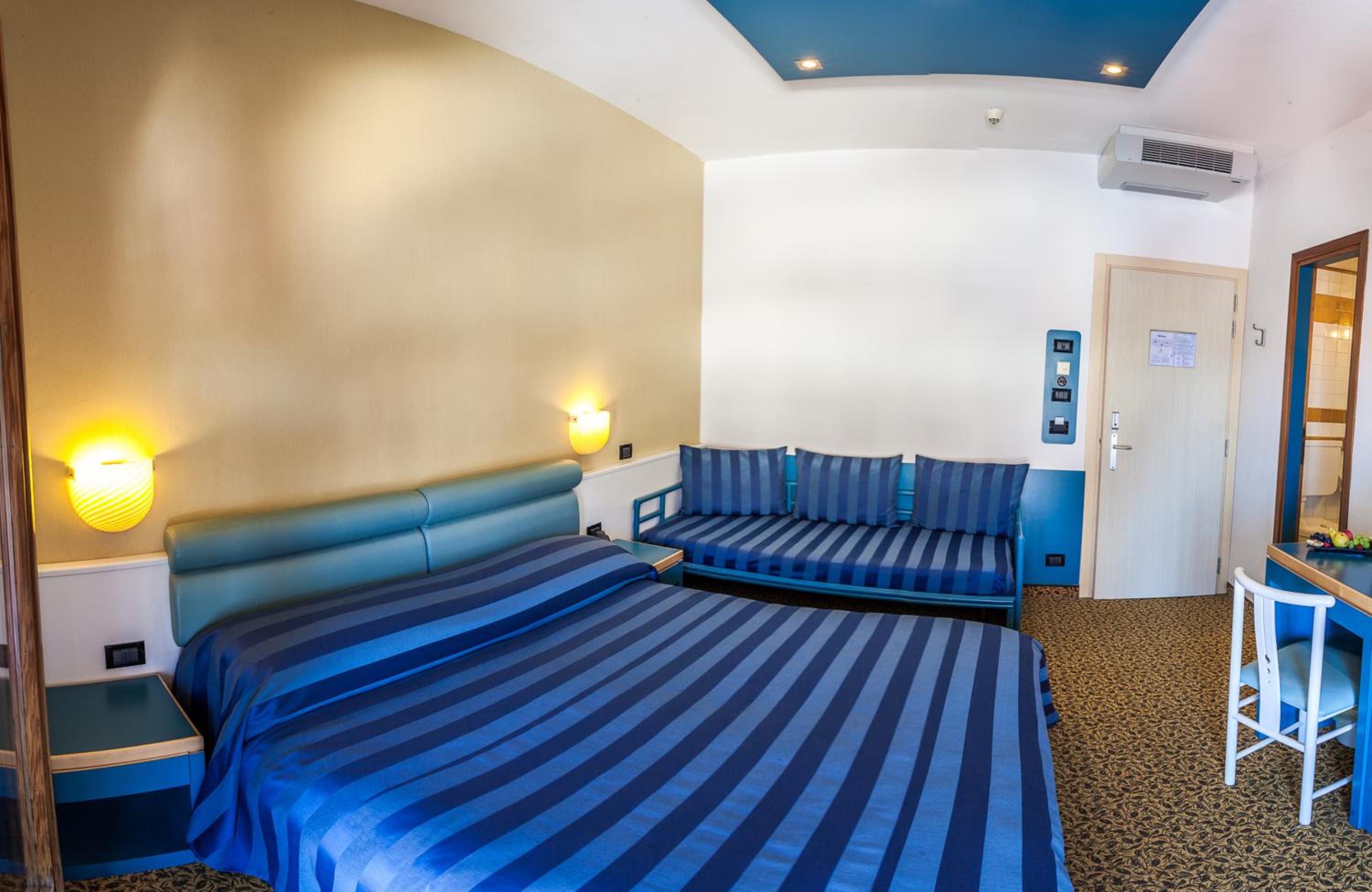 Quadruple Room photo 3