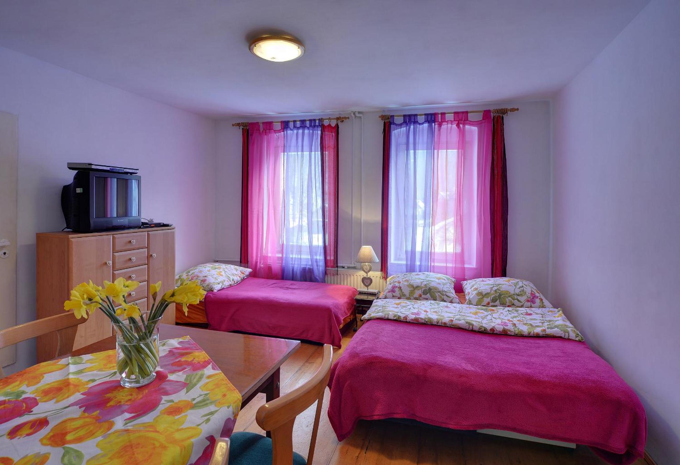 Family Room with Private Bathroom - Photo 1