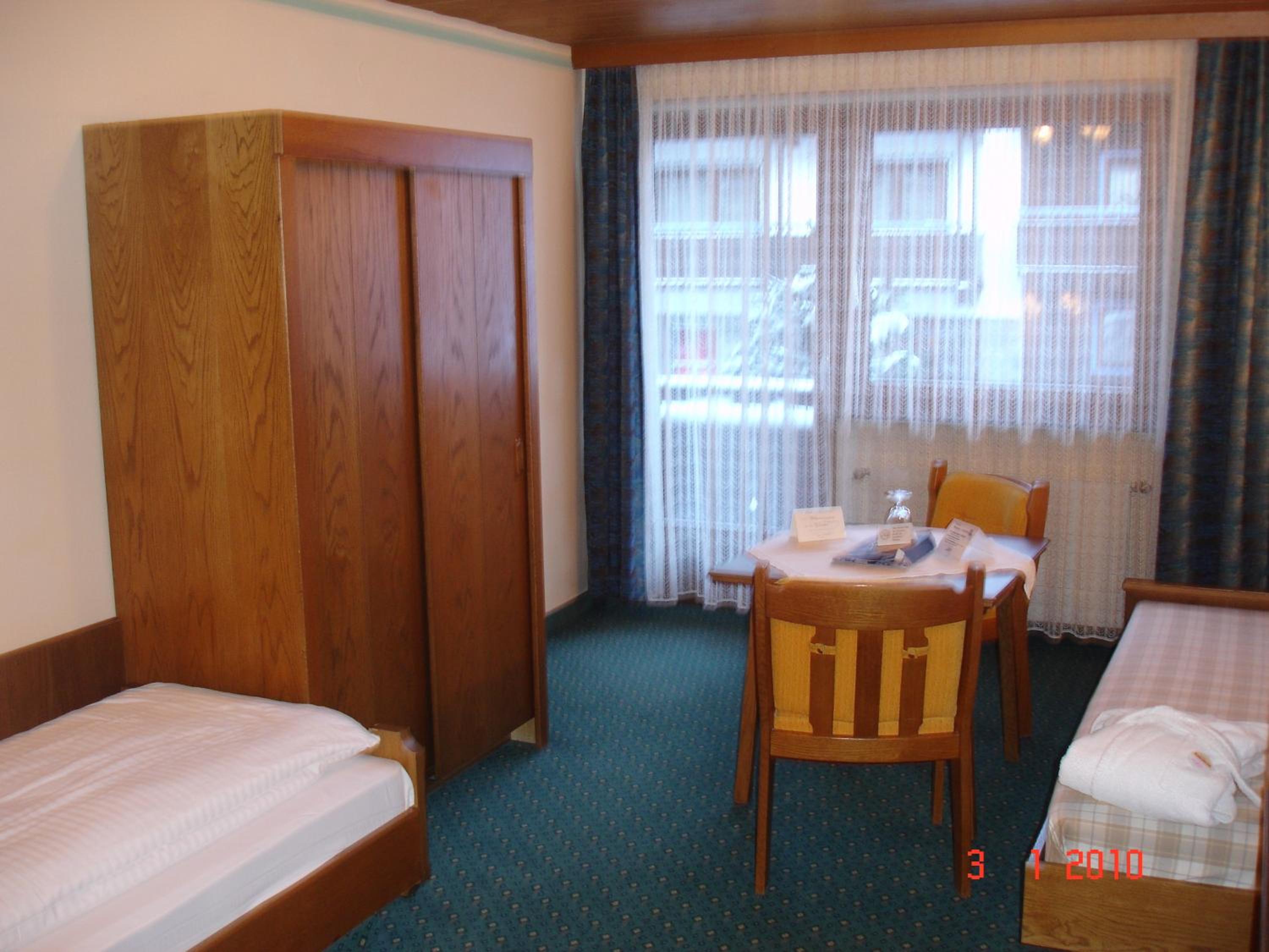 Single Room photo 2