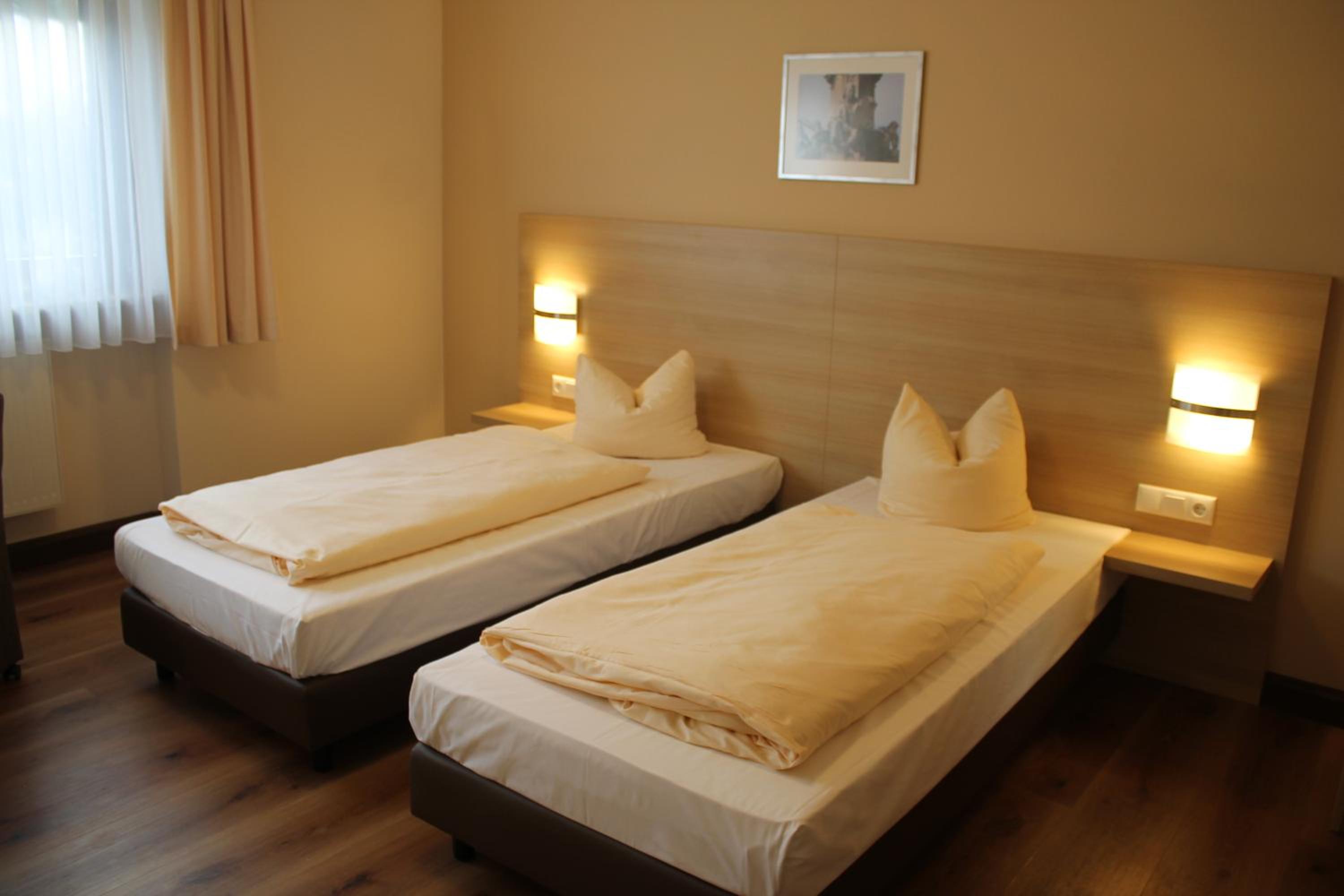 Double Room - Photo 3