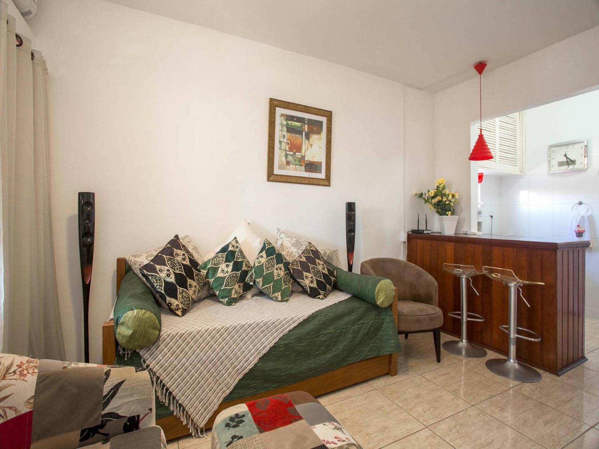 One-Bedroom Apartment - Photo 1