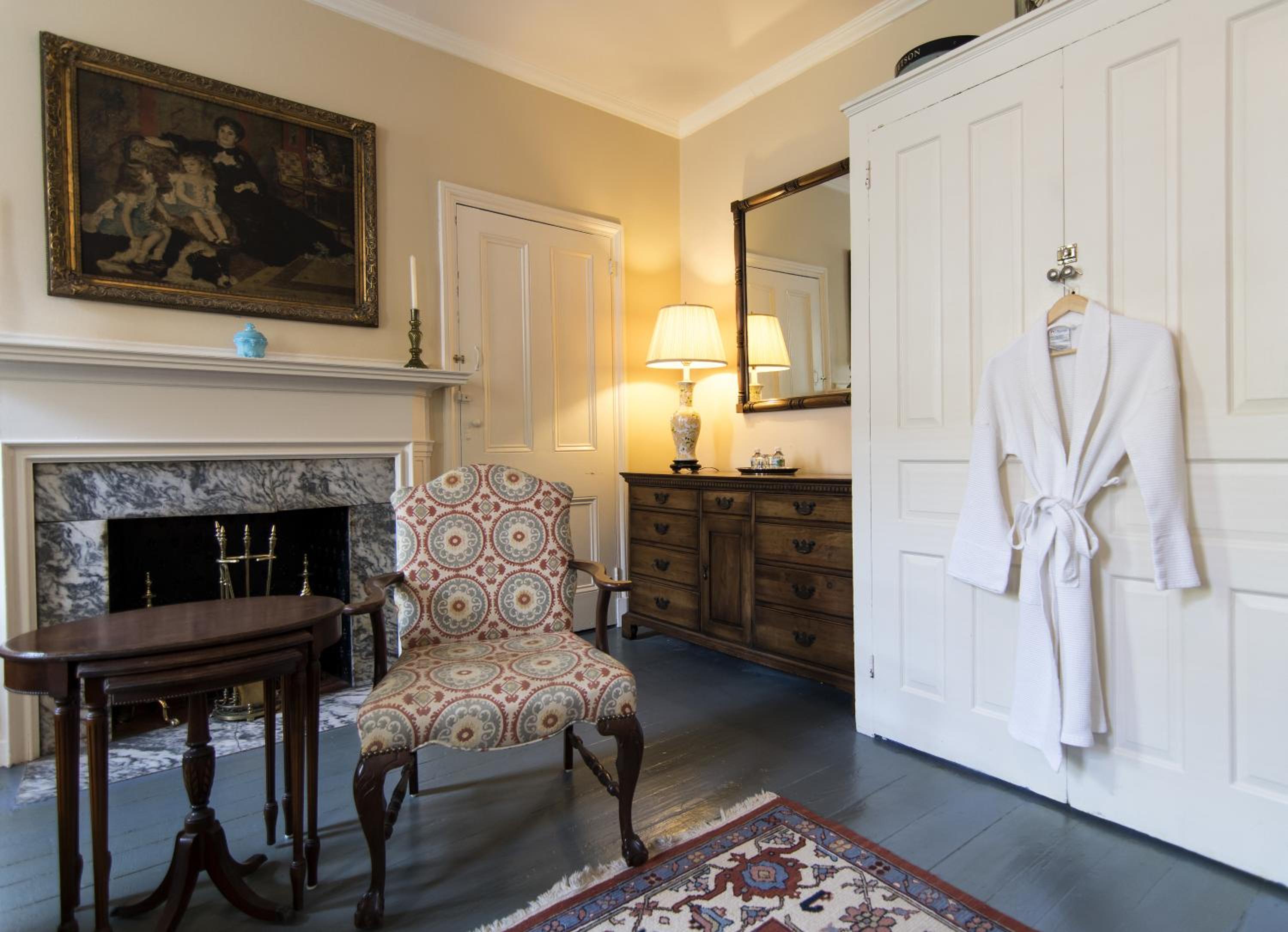 Queen Room with Shared Bathroom #2