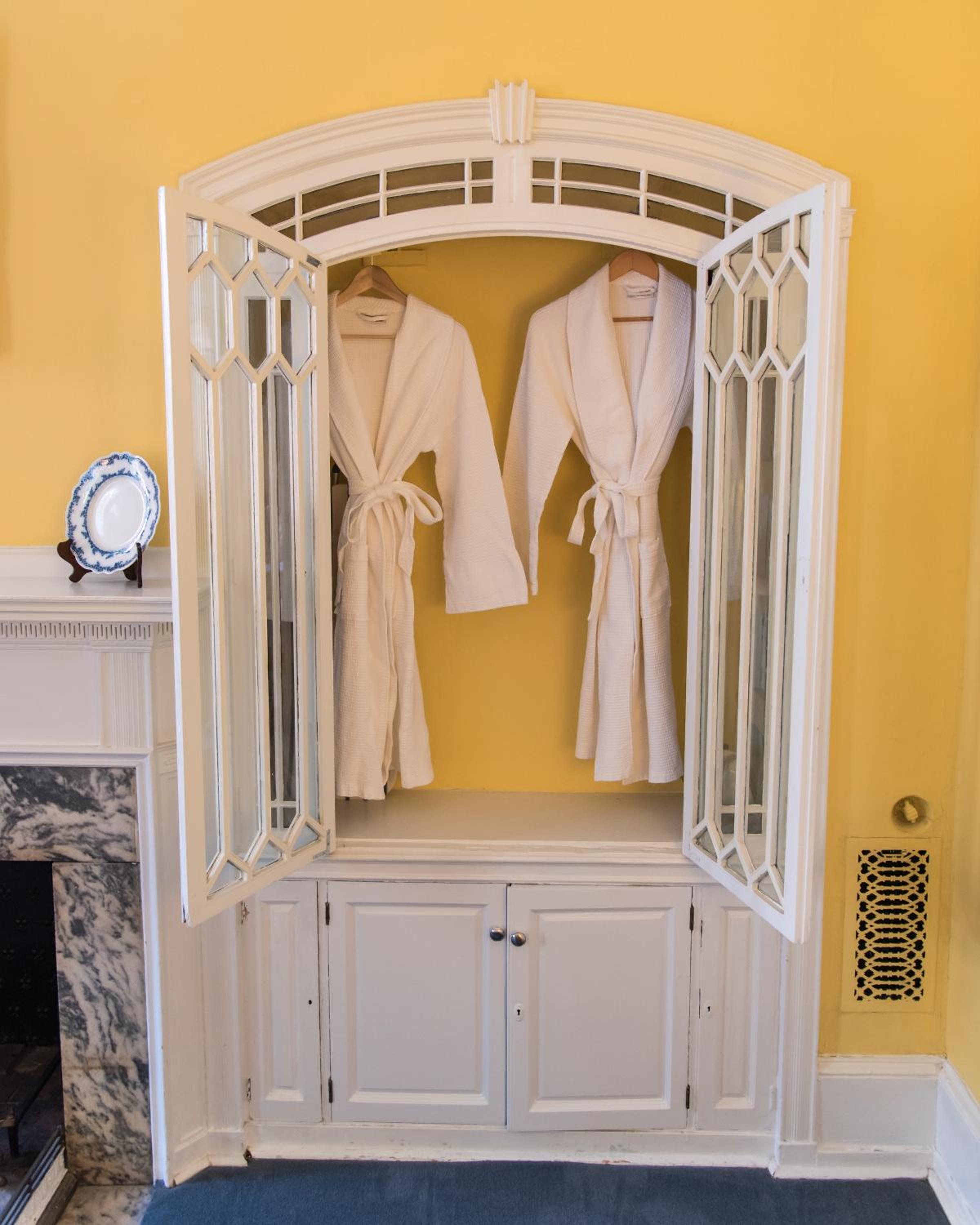 Queen Room with Shared Bathroom #2