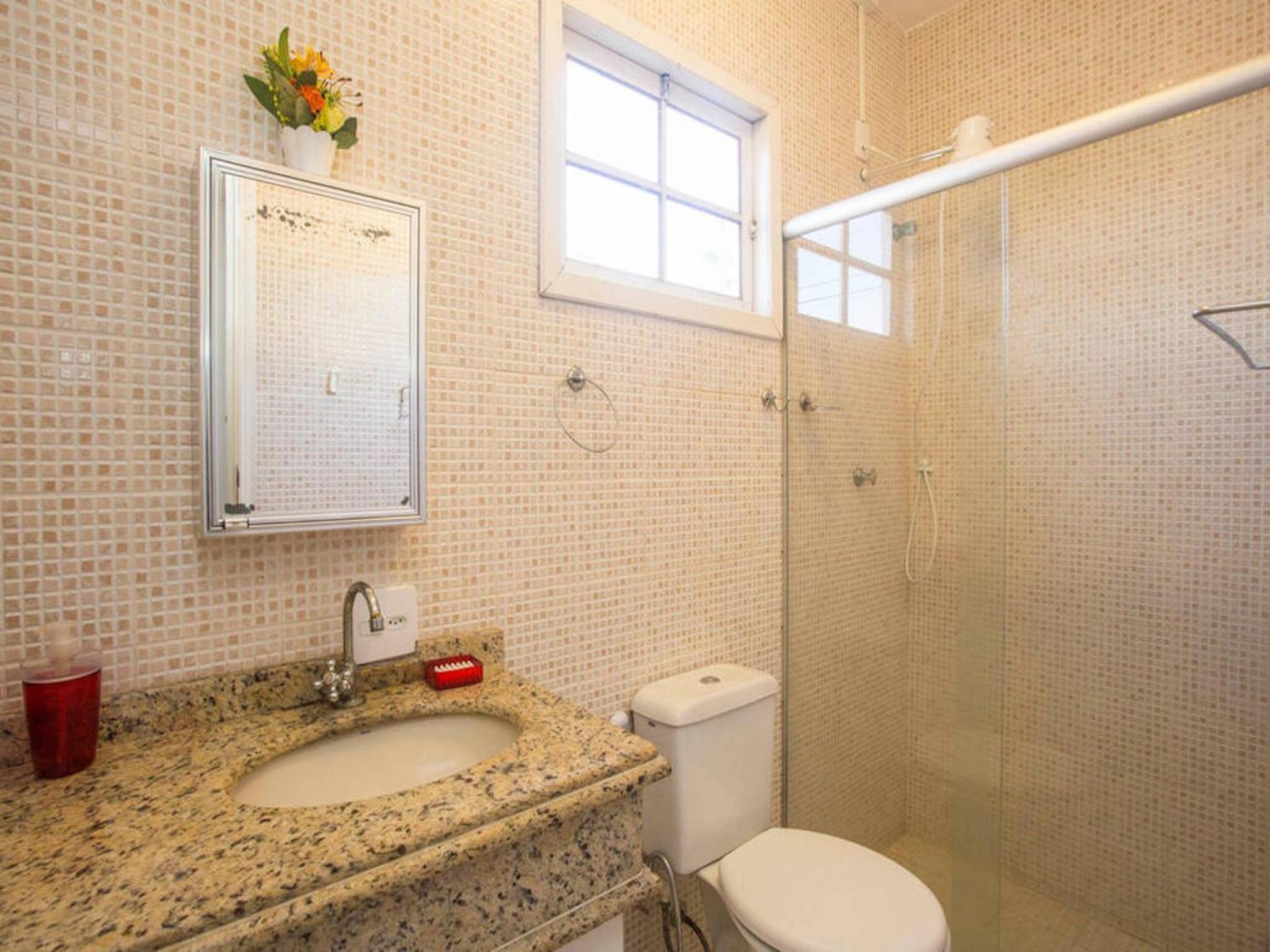 One-Bedroom Apartment - Photo 11